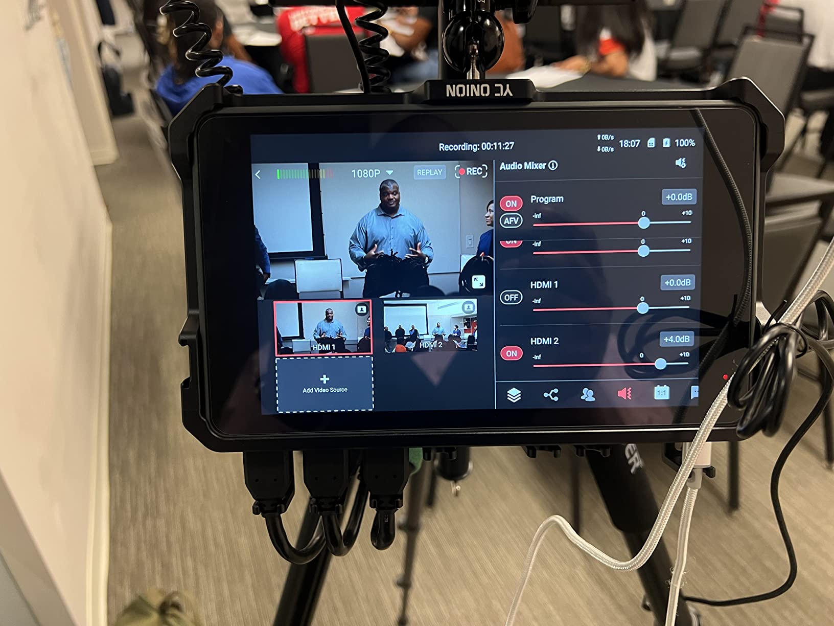 YoloLiv YoloBox Pro, All-in-one Portable Multi-Cam Live Streaming Switcher customer photo 2
