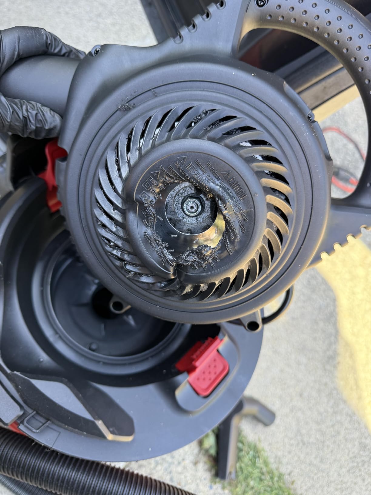Vacmaster VBVB611PF 1101 6 Gal 5 Peak HP Wet/Dry Vac w. Detachable Blower customer photo 2