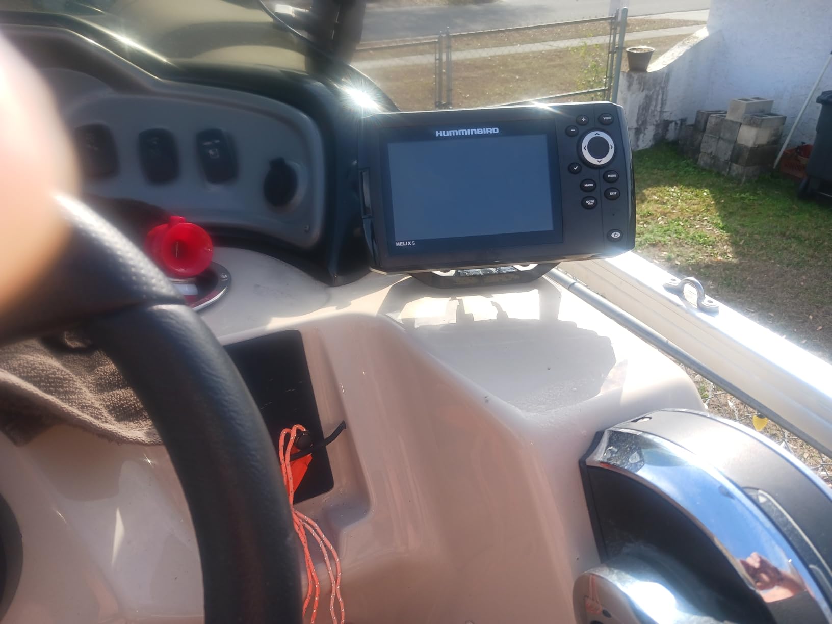 Humminbird 411660-1 Helix 5 Chirp GPS G3 Fish Finder customer photo 2
