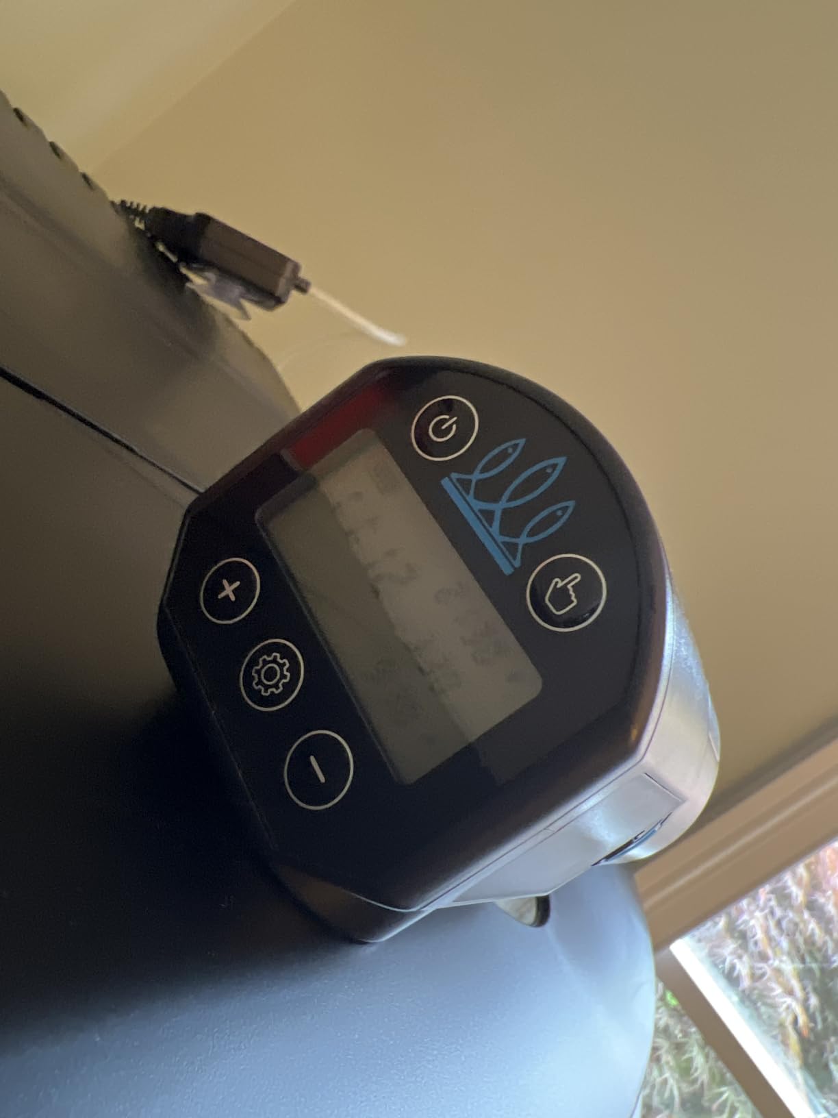 FISHNOSH Automatic Fish Feeder for Aquarium - New Generation 2026, Auto Food Dispenser with Timer for Small Tank, Big Aquariums & Pond (Blue) customer photo 2