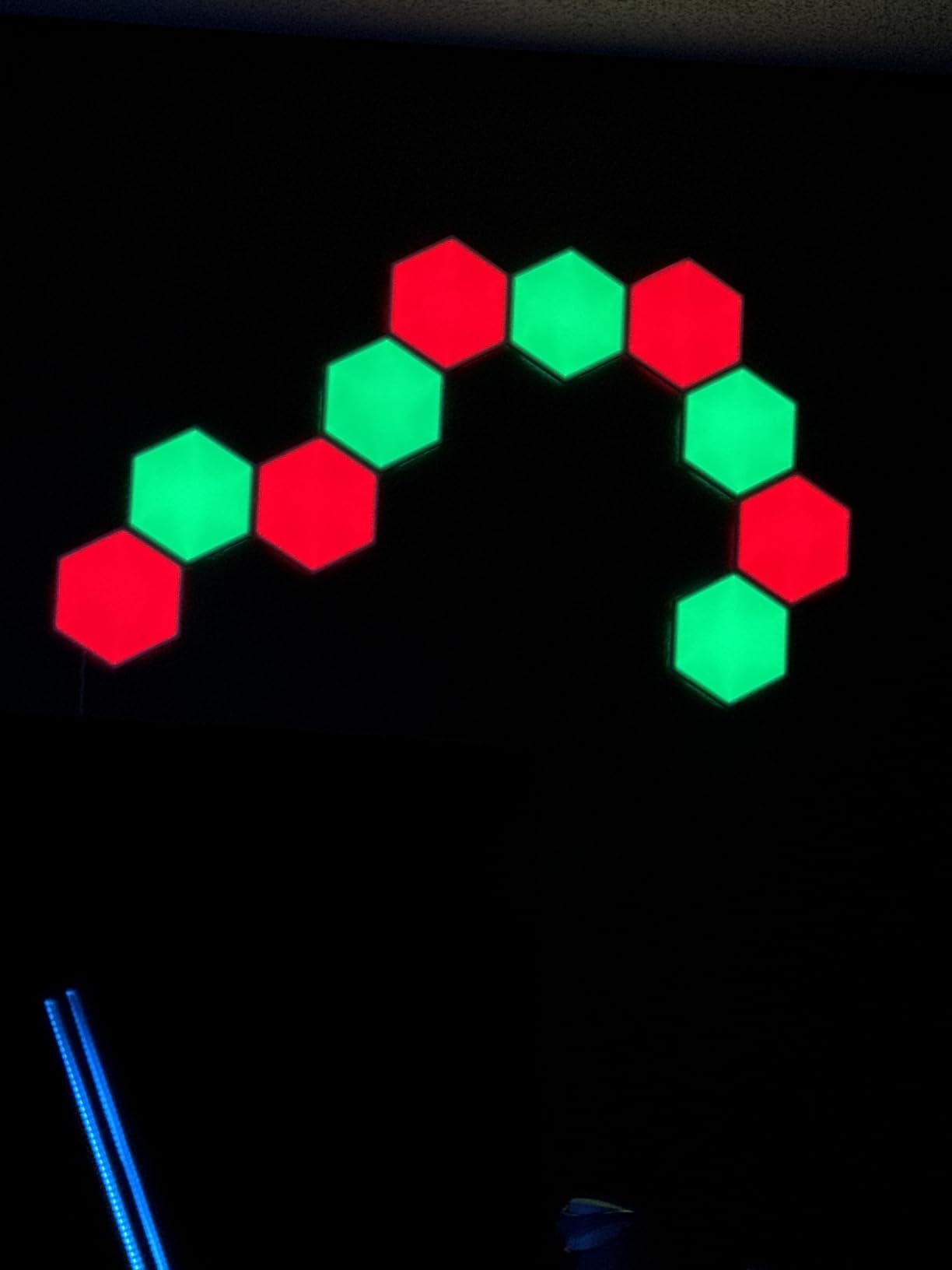 Govee Glide Hexa Light Panels, RGBIC Hexagon LED Wall Lights, Wi-Fi Smart Home Creative Wall Lights with Music Sync, Works with Alexa Google Assistant for Indoor Gaming Decor, 10 Pack customer photo 2