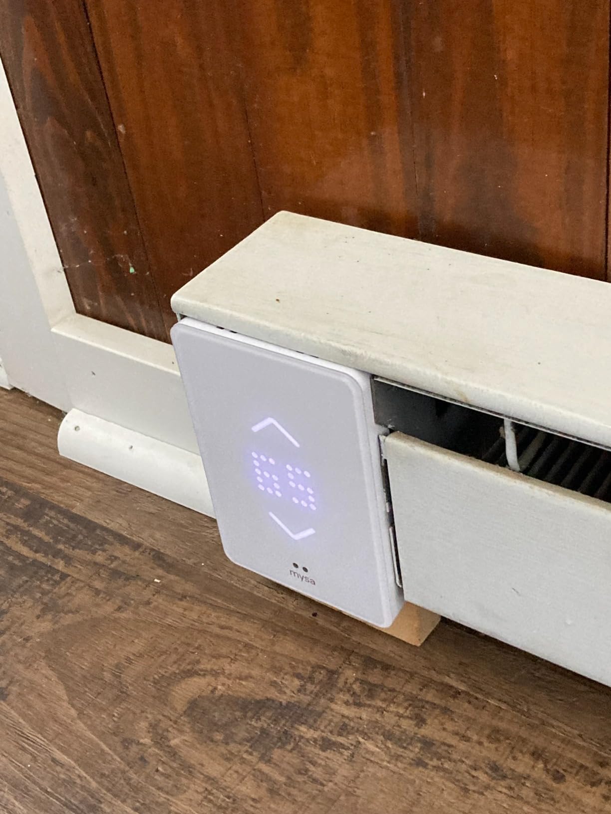 Mysa Smart Thermostat for Electric Baseboard Heaters 240V | Remote Control with 100% Free APP | Easy Install | HomeKit, Alexa, Google Home | Wi-Fi Programmable | Temp. & Humidity Alerts customer photo 2