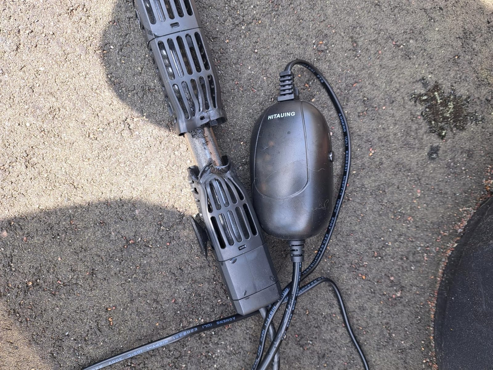 HiTauing Aquarium Heater, 50W/100W/200W/300W/500W Submersible Fish Tank Heater with Over-Temperature Protection and Automatic Power-Off When Leaving Water for Saltwater and Freshwater customer photo 2