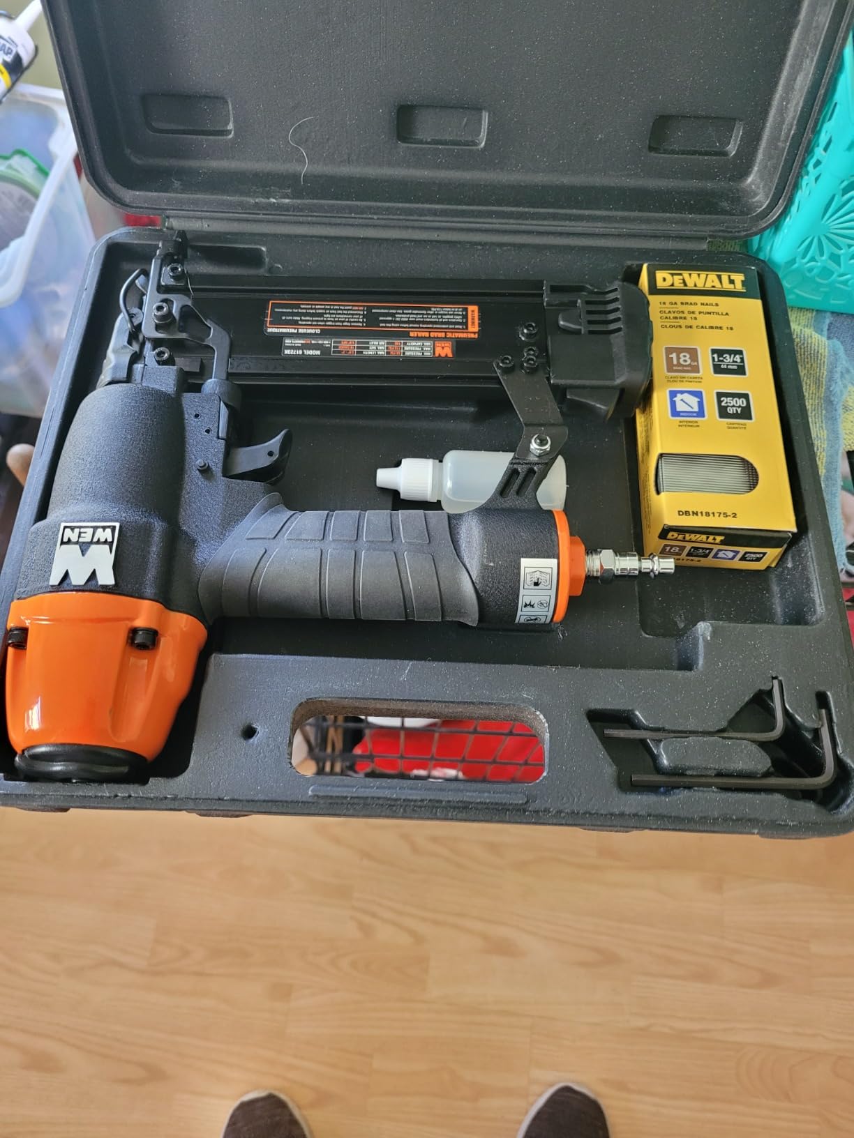 WEN 18-Gauge 3/8-Inch to 2-Inch Pneumatic Brad Nailer Kit with Case and Nails - Compatible with Any Air Compressor (61723K) customer photo 1