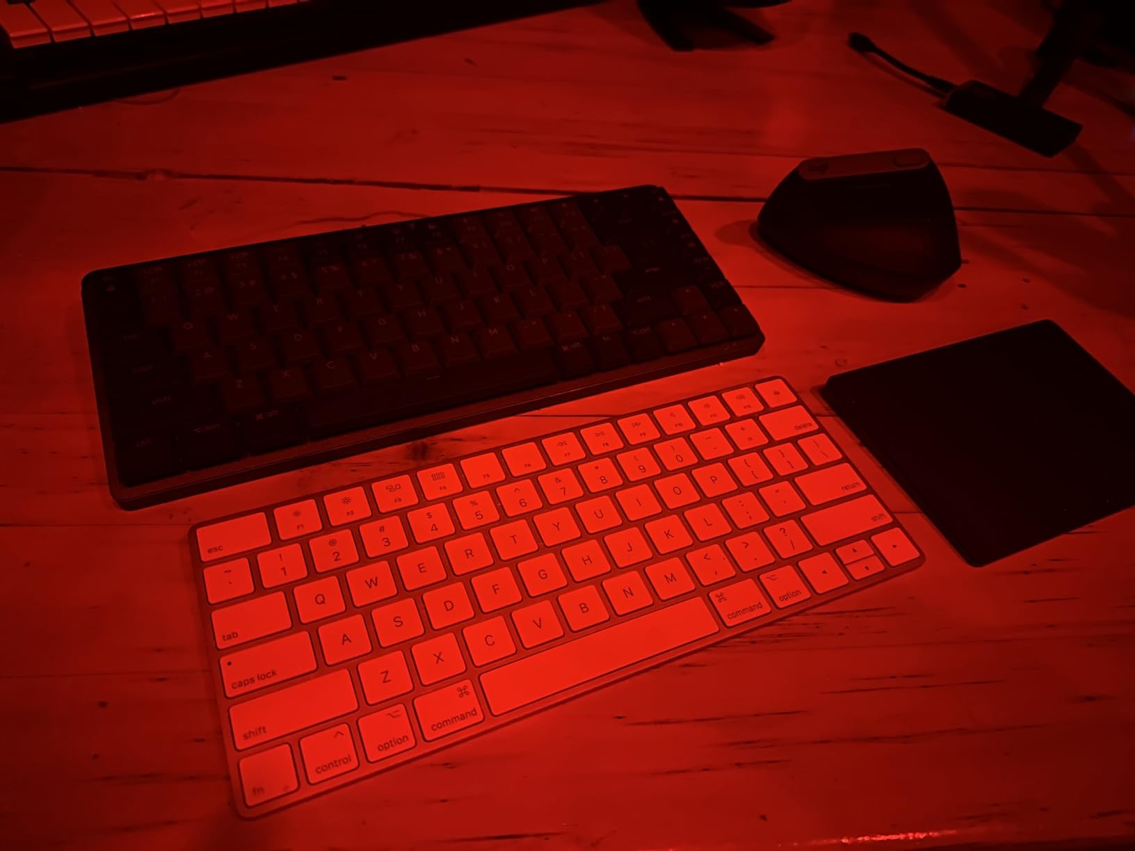 Logitech MX Mechanical Wireless Illuminated Performance Keyboard Clicky | Low-profile full-size, 3 device Bluetooth pairing, Smart backlight auto-adjusts, USB-C rechargeable customer photo 2