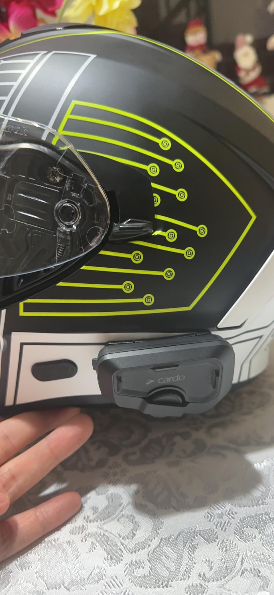 Cardo Systems FREECOM 2X Motorcycle 2-Way Helmet Bluetooth Communication System Headset Intercom, Universal Bluetooth Connectivity, Waterproof, 40mm Speakers - Single Pack customer photo 1