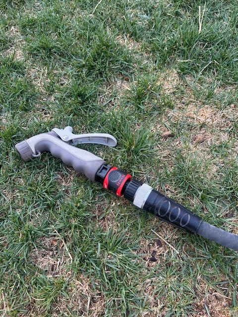 Eden 96213 Weighted Essential Oscillating Sprinkler | Covers Up to 3,600 sq. ft., 16 Precision Nozzles, Adjustable Range, Turbo Drive Motor, Quick Connect Bundle, Stainless Steel Filters, Black customer photo 2