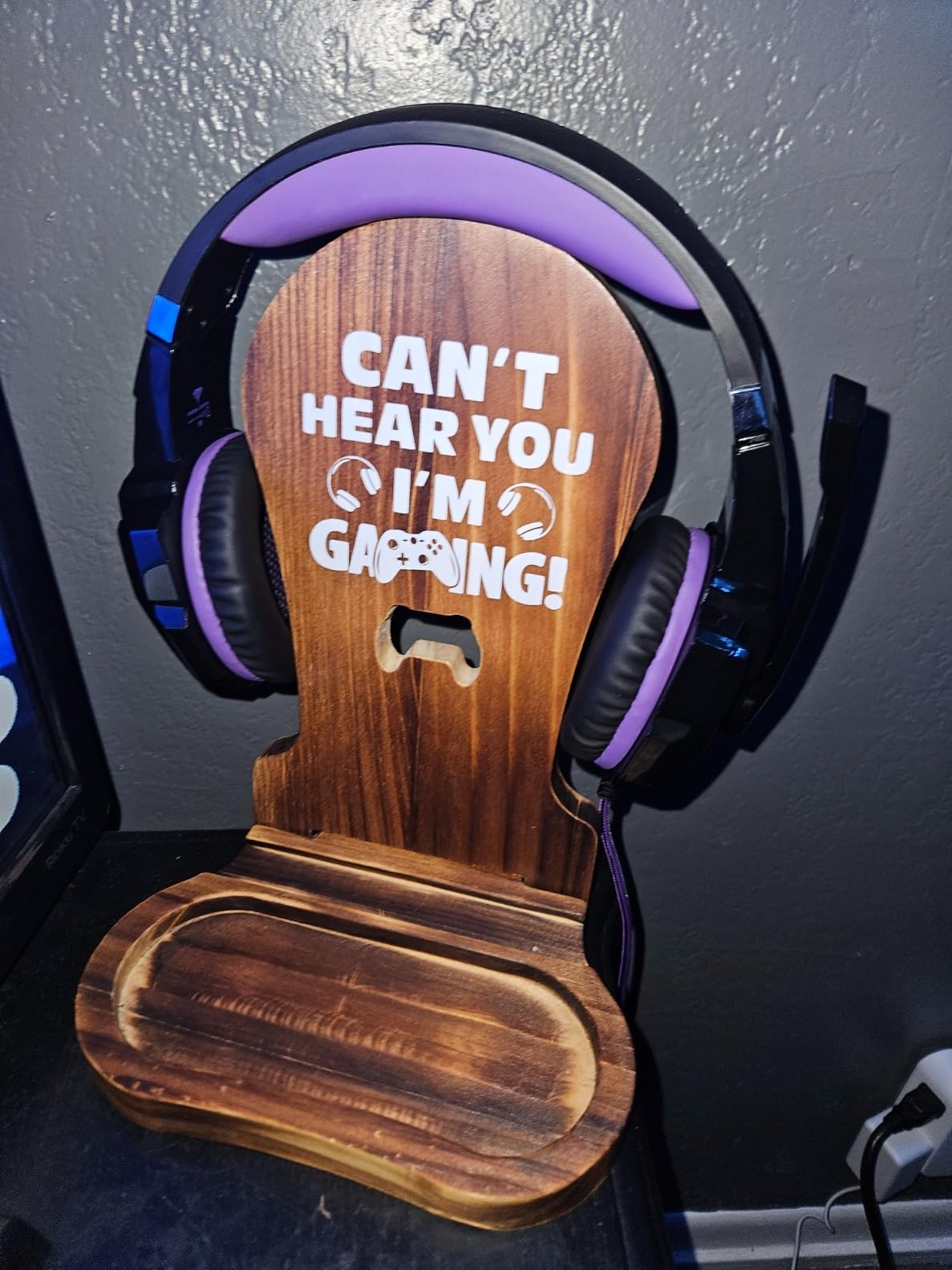 Gamer Gifts for Teenage Boy, Son, Boyfriend, Husband, Gamer Room Decor for Man, Teen Boy Gaming Accessories, Wooden Gaming Headset Stand customer photo 2