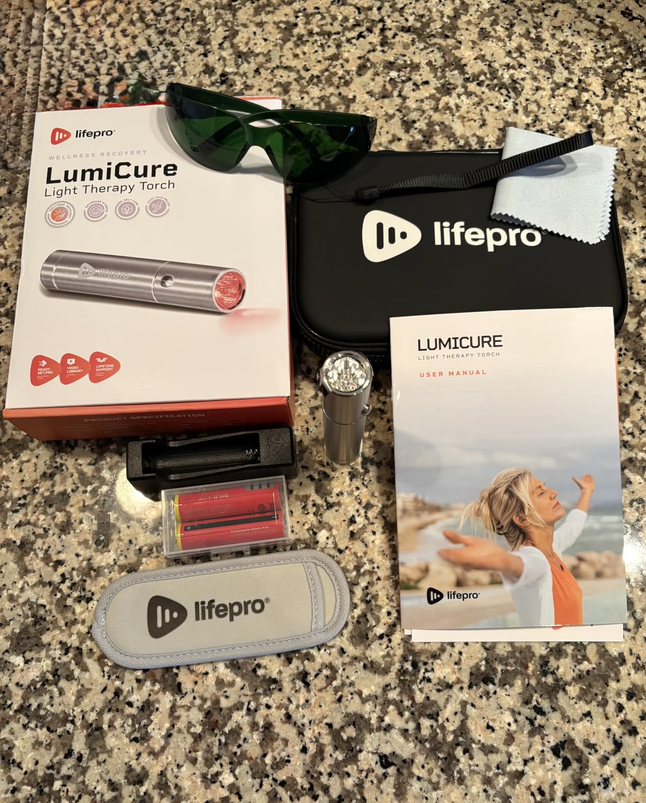 LifePro Lumicure Red Light Therapy Torch - Red Light Therapy Wand Handheld | 630nm 660nm & 850nm LEDs - Near Infrared Red light Therapy For Body - For Daily Muscle Relaxation and Comfort customer photo 2
