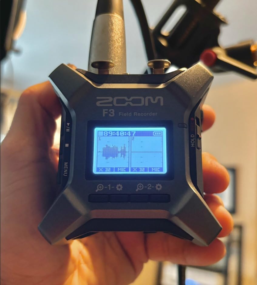 Zoom F3 Professional Field Recorder for Filmmakers & Musicians with 2 Locking XLR/TRS Inputs, Pro Quality Preamps, 32-Bit Float, Dual AD Converters, Battery Power, and Wireless Control | 2 Locking Xlr and Trs with Plus 48V, Dual a and D, Ultra Low-Noise Preamps, Aa Power, Wireless Bta-1 customer photo 2