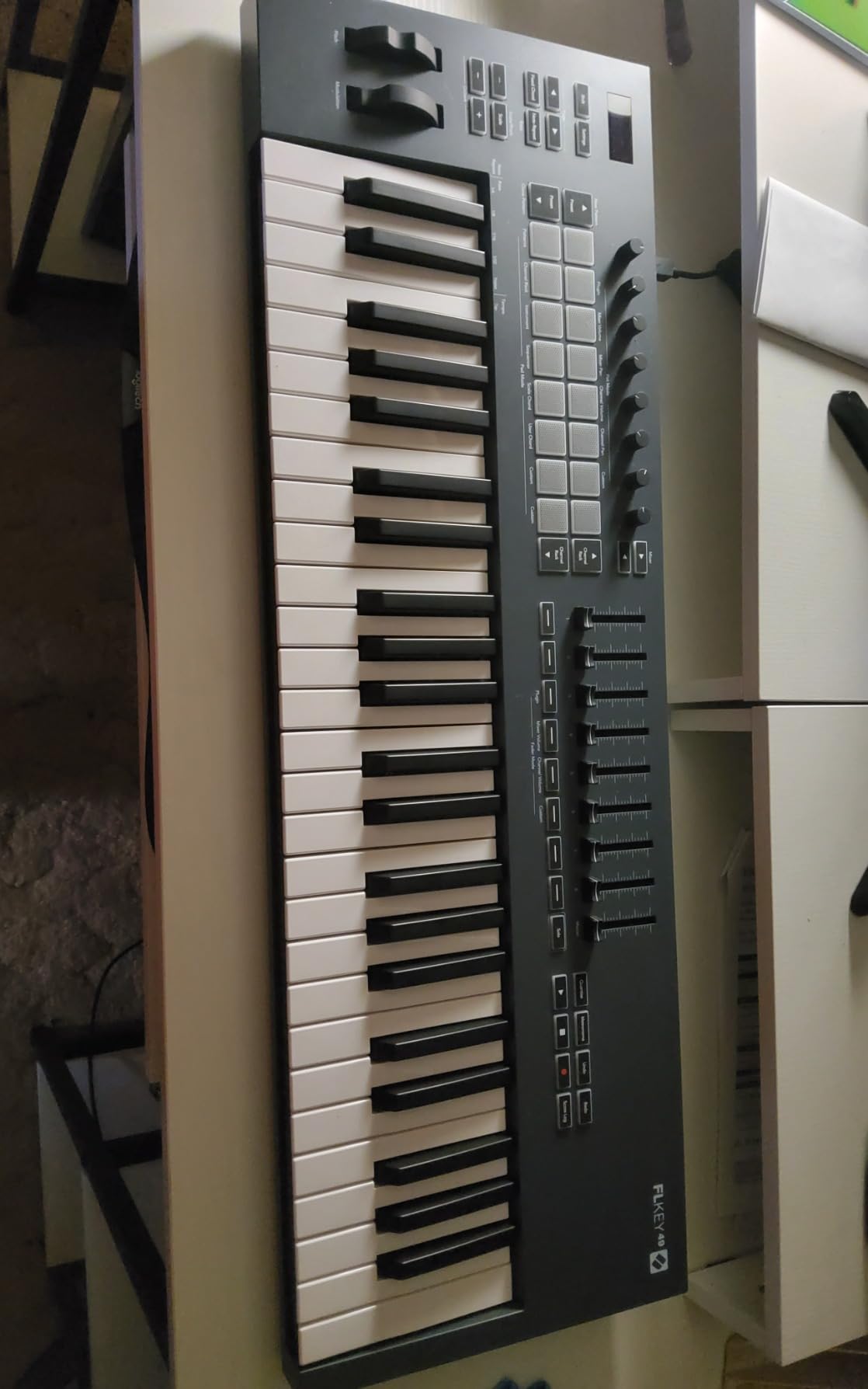 Novation FLkey Mini - Portable 25-Key, USB, MIDI Keyboard Controller with FL Studio Integration for Music Production | Dedicated Fl Studio Integration, 25 Velocity-Sensitive Mini Keys, 16 Rgb Pads, 6-Month Fl Studio Trial customer photo 1