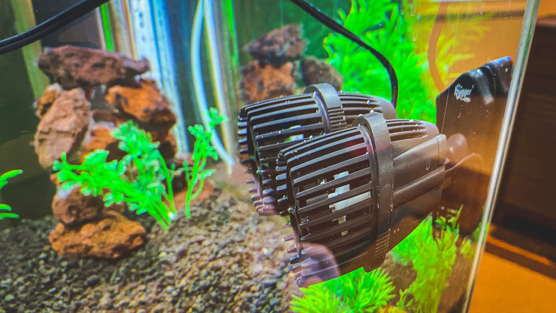 hygger 2100GPH Double Head Aquarium Wave Maker, Quiet 5W Aquarium Circulation Pump, with Strong Magnetic Suction Base, 360°Adjustable Power Head, for 40~110 Gal Tank customer photo 2