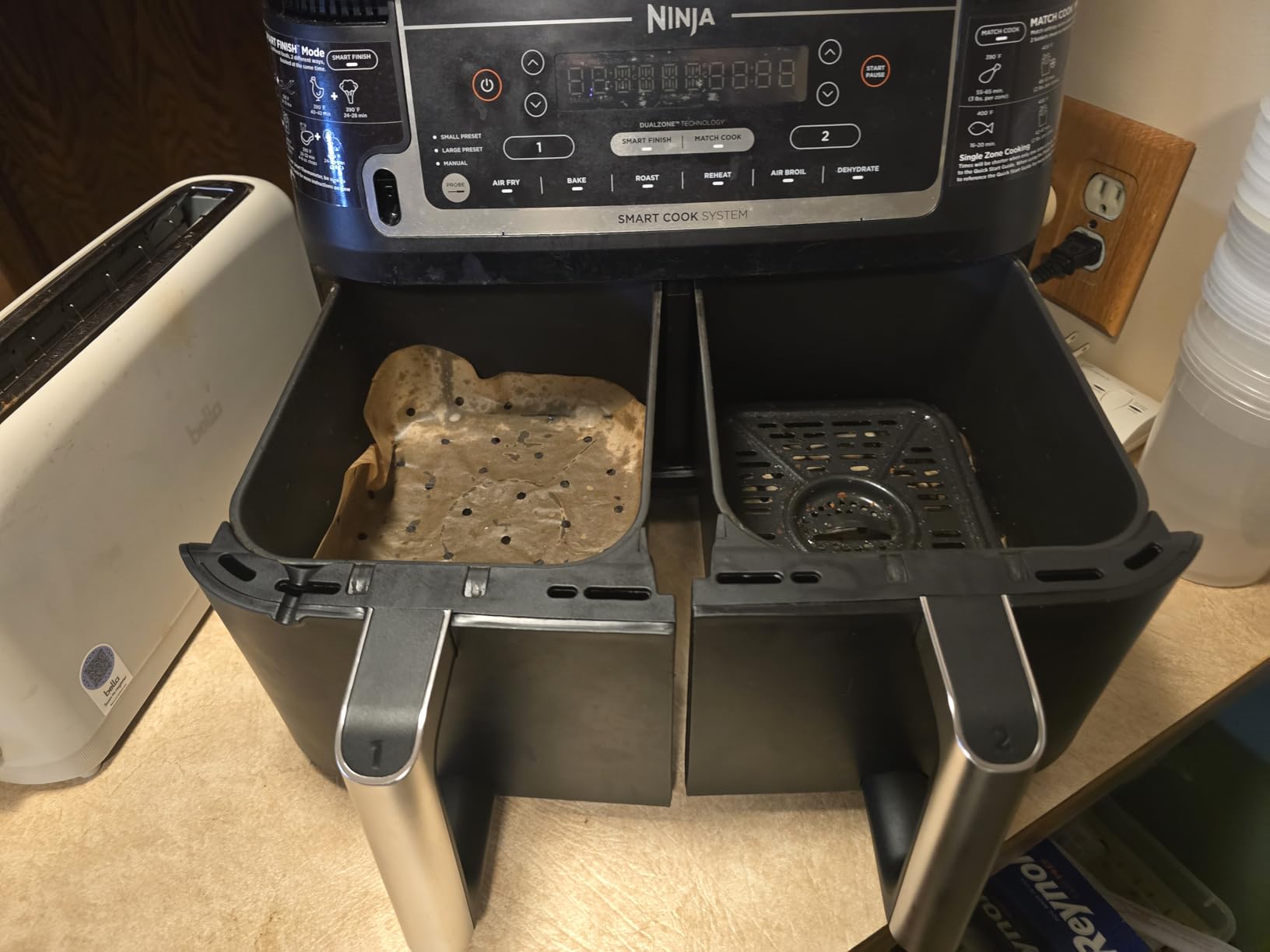 Ninja DZ550 Foodi 10 Quart 6-in-1 DualZone Smart XL Air Fryer with 2 Independent Baskets, Cook Thermometer for Perfect Doneness, Match and Finish to Roast, Dehydrate and More, Black customer photo 1