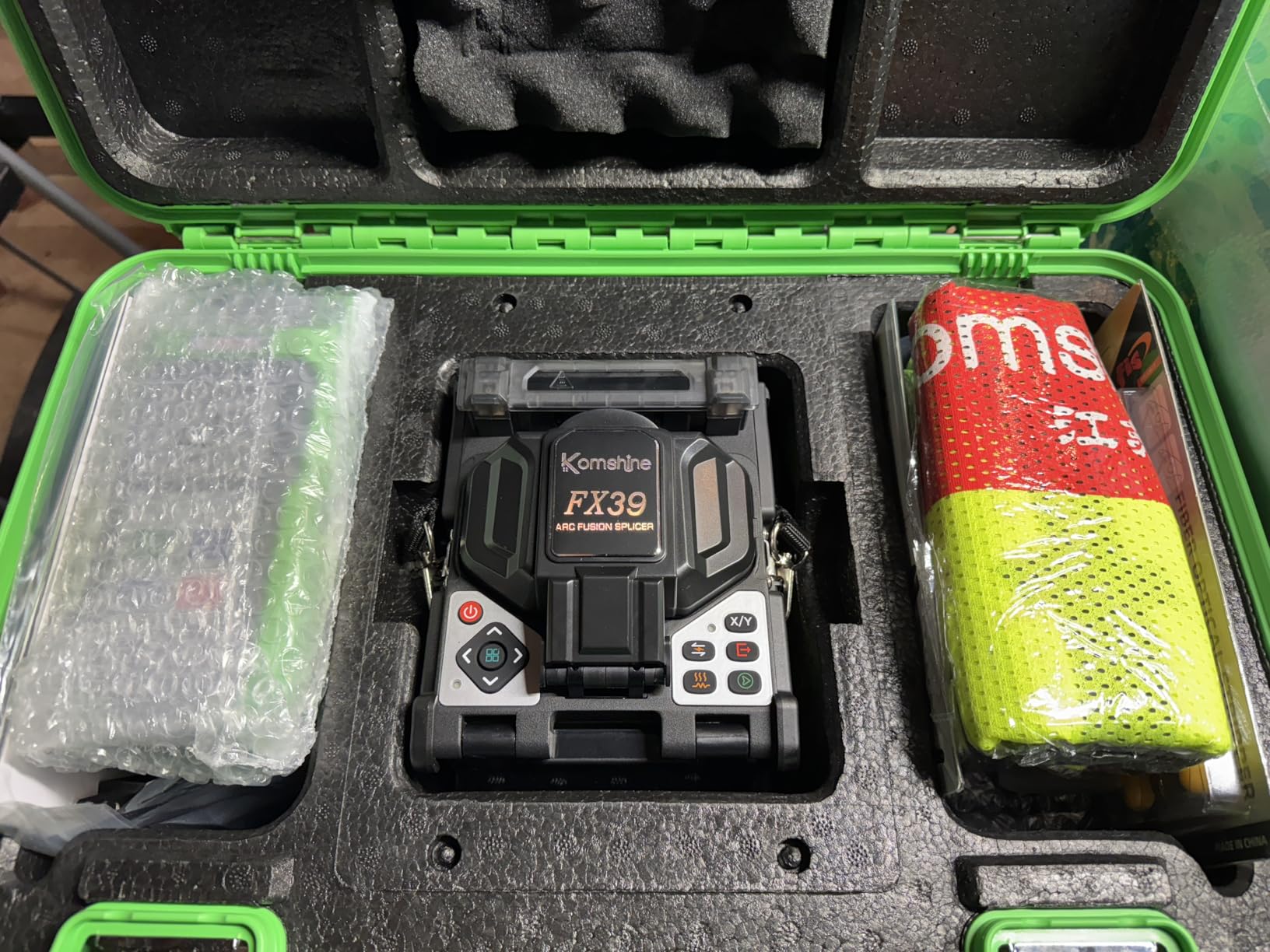 FX39 Fusion Splicer Fiber Optical 6s Fast Splicing Six Motors FTTH | 4.3