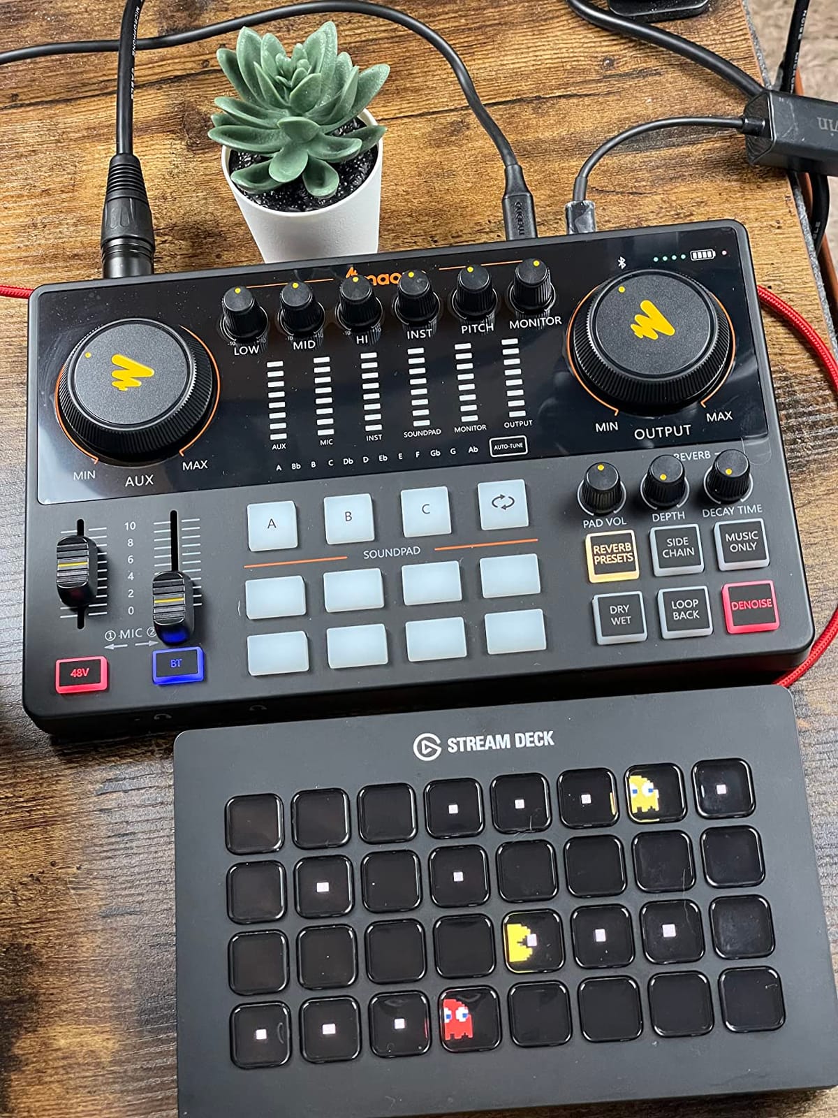 MAONO AME2 Audio Interface Mixer, Podcast Studio Console with XLR Input | 48V phantom power, Bluetooth, 11 custom sound pads, podcast recording, YouTube/TikTok live streaming, PC and XLR mic setup customer photo 1