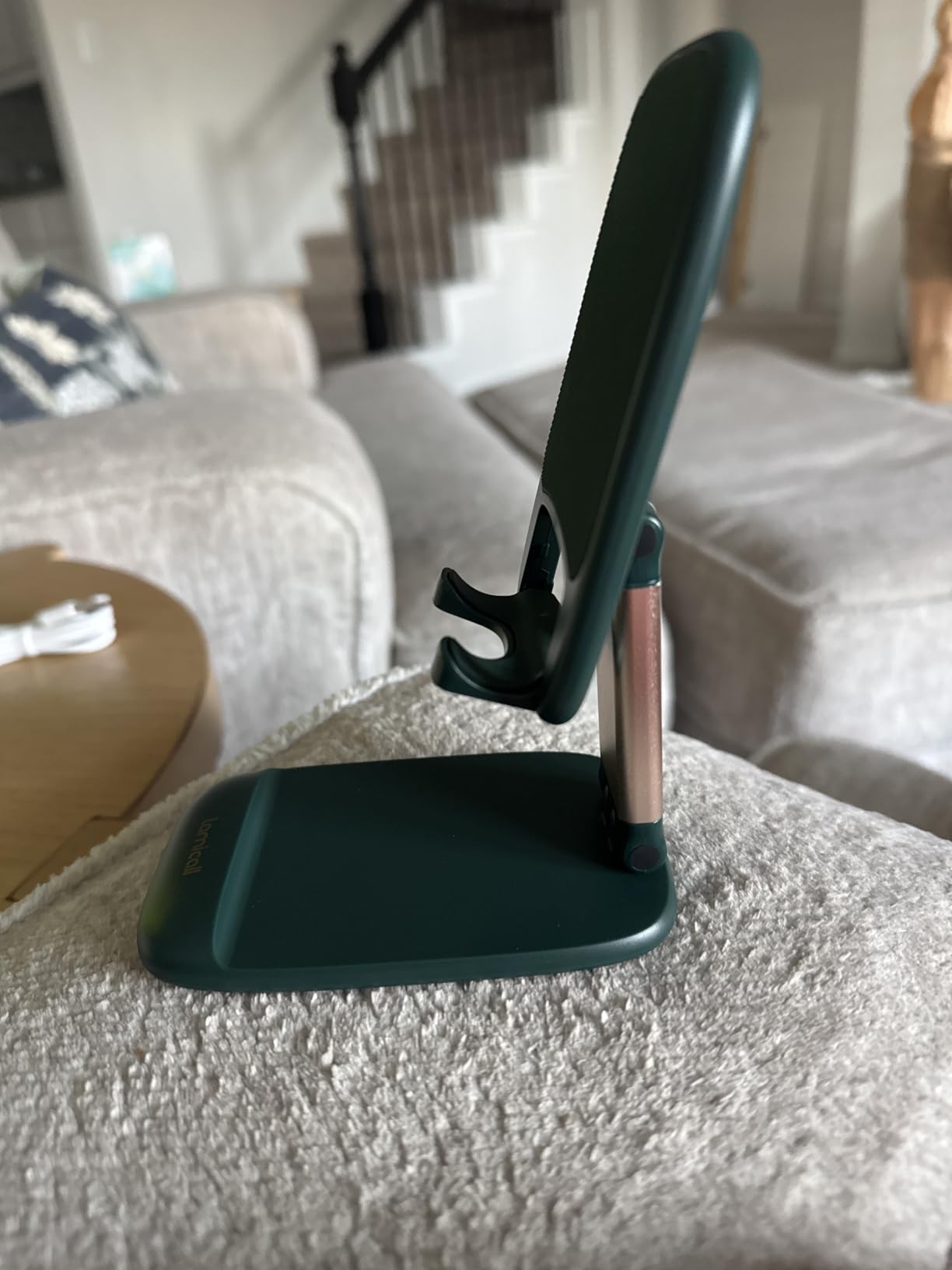 Lamicall Green Cell Phone Holder, Desk Accessories, Cellphone Stand | Office Desktop Accessories, Office Must Have, Gifts for Desk Decor, Telephone Stand customer photo 1