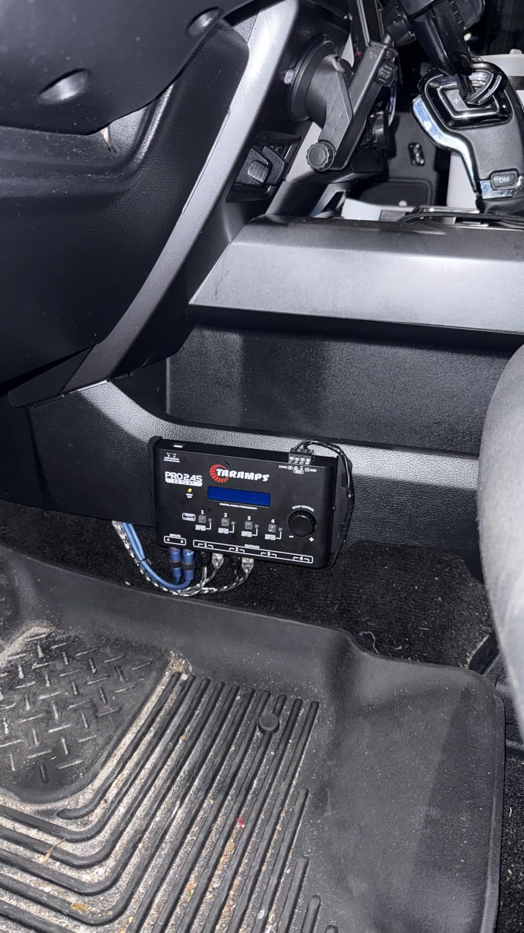 Taramps PRO 2.4S Car Audio DSP Equalizer 4 Channel Digital Crossover | Automotive DSP with 15-band EQ, active crossover, delay alignment, RCA & High-Level inputs for precise sound tuning. customer photo 1