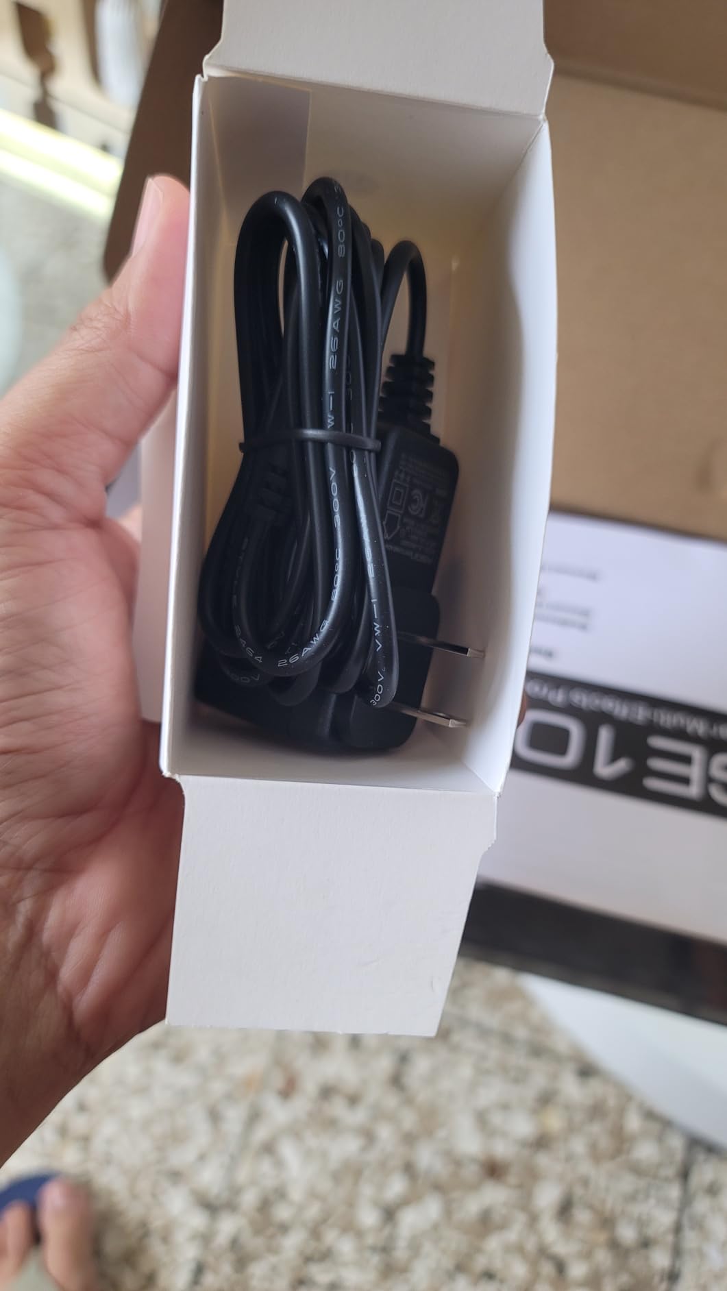 MOOER GE100 Multi-Effects Guitar Pedal 80 Presets, 66 Effects | 180 Second Loop, 40 Drum Rhythm, Distortion, Expression Volume Wah Pedal, Tap Tempo, Headphone Out, LED Screen, Tuner customer photo 2
