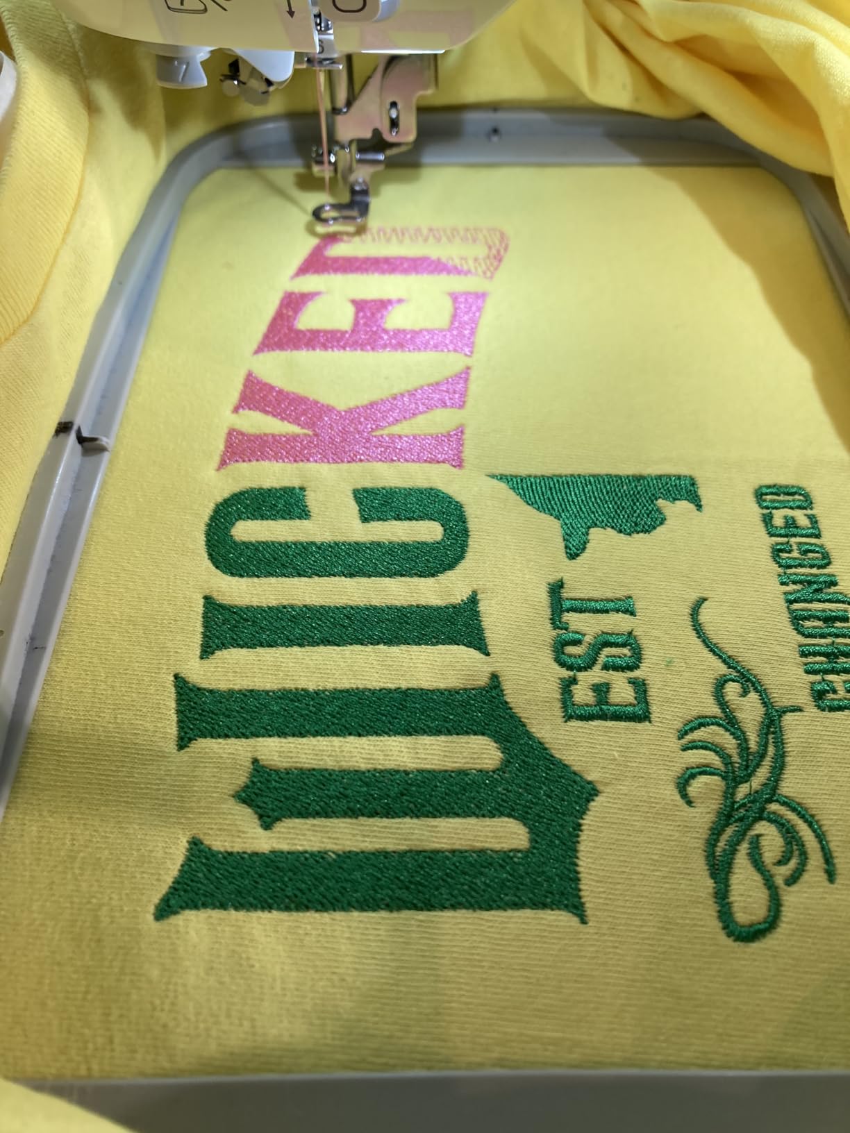 Brother SE2000 Sewing and Embroidery Machine Computerized, 5
