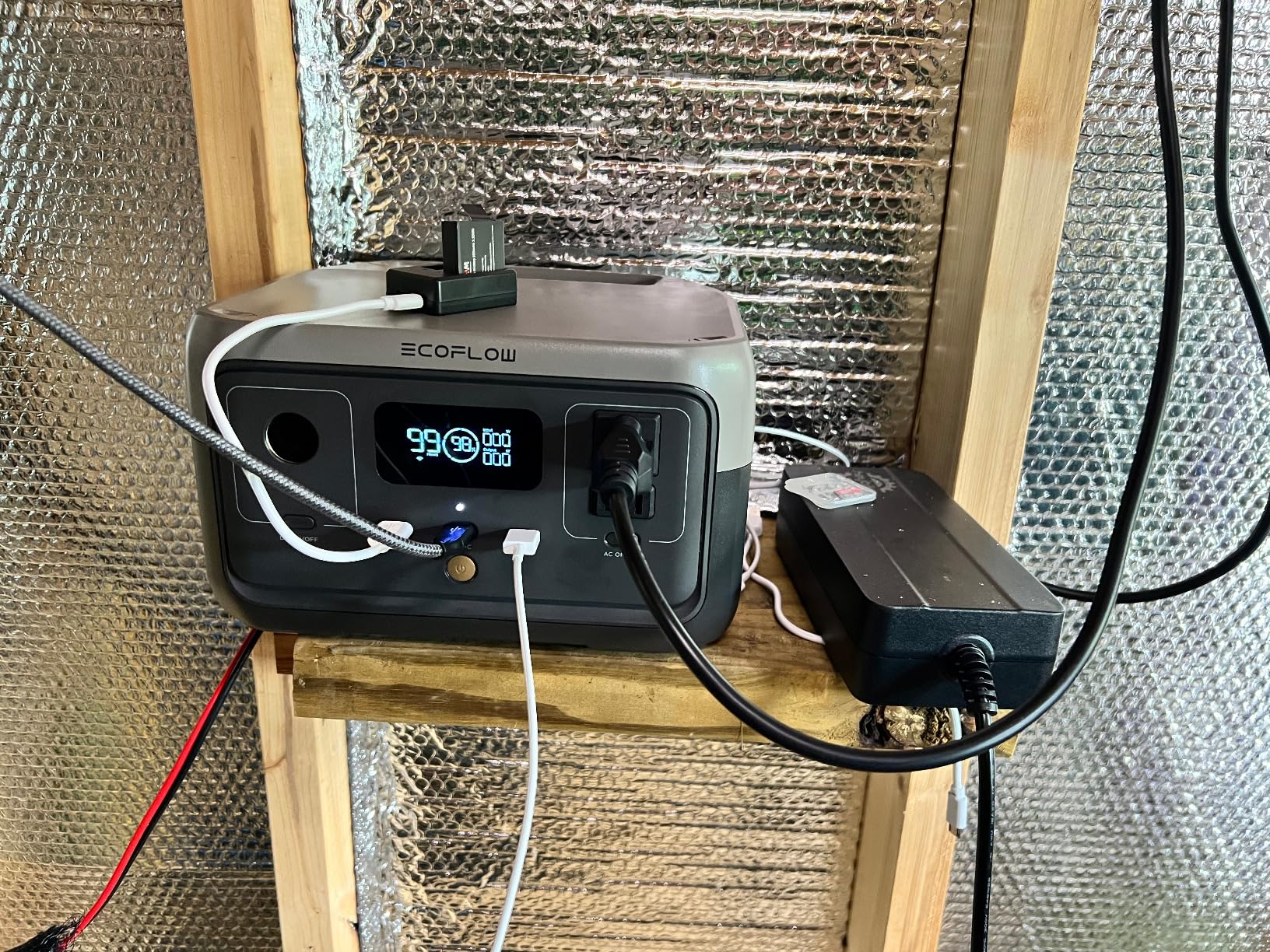 EF ECOFLOW Portable Power Station RIVER 2, 256Wh 300W | 1 Hr Fast Charging, LiFePO4 Battery, Up to 600W Solar Generator for Outdoor Camping/RVs/Home Use customer photo 1