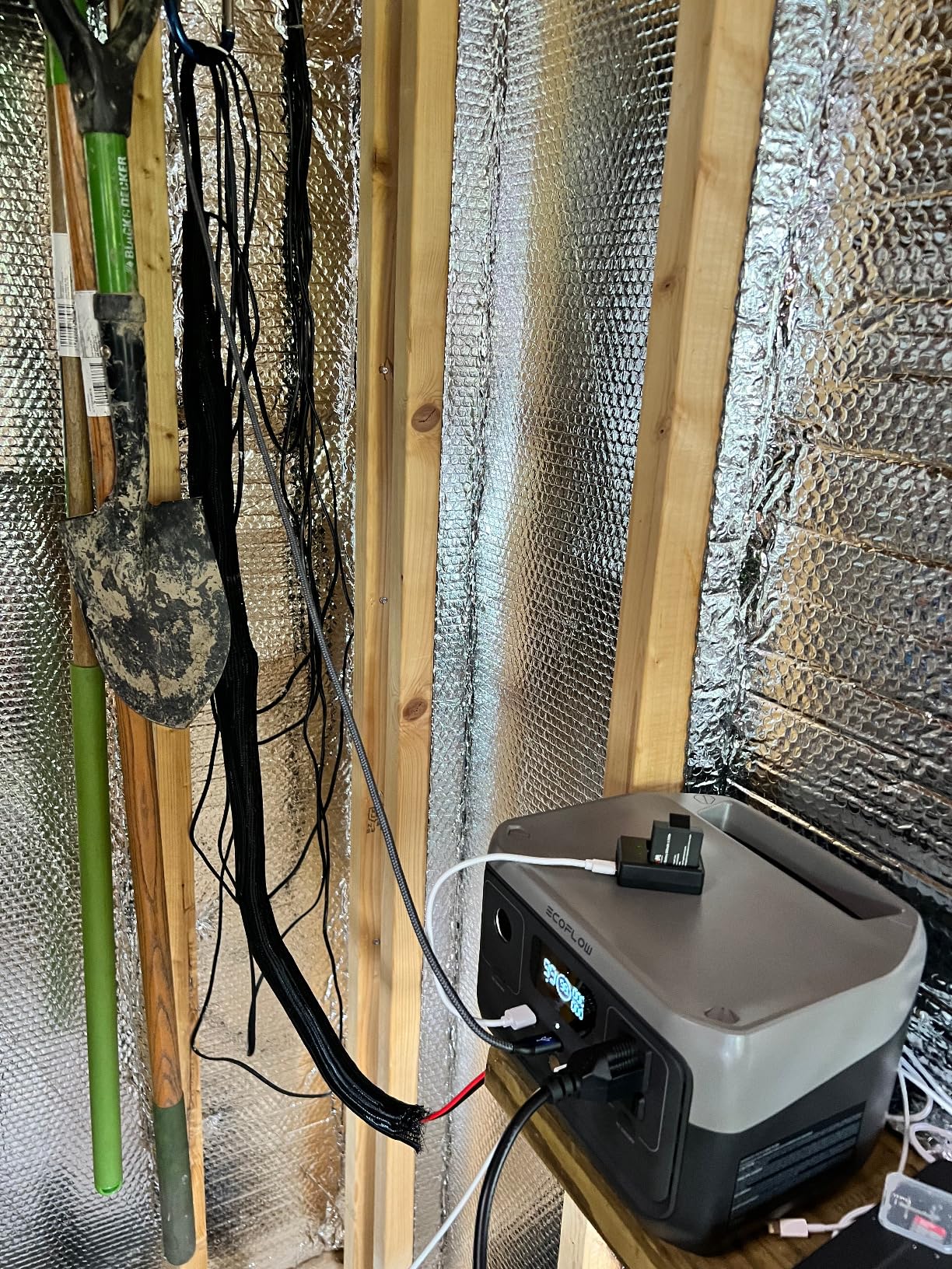 EF ECOFLOW Portable Power Station RIVER 2, 256Wh 300W | 1 Hr Fast Charging, LiFePO4 Battery, Up to 600W Solar Generator for Outdoor Camping/RVs/Home Use customer photo 2