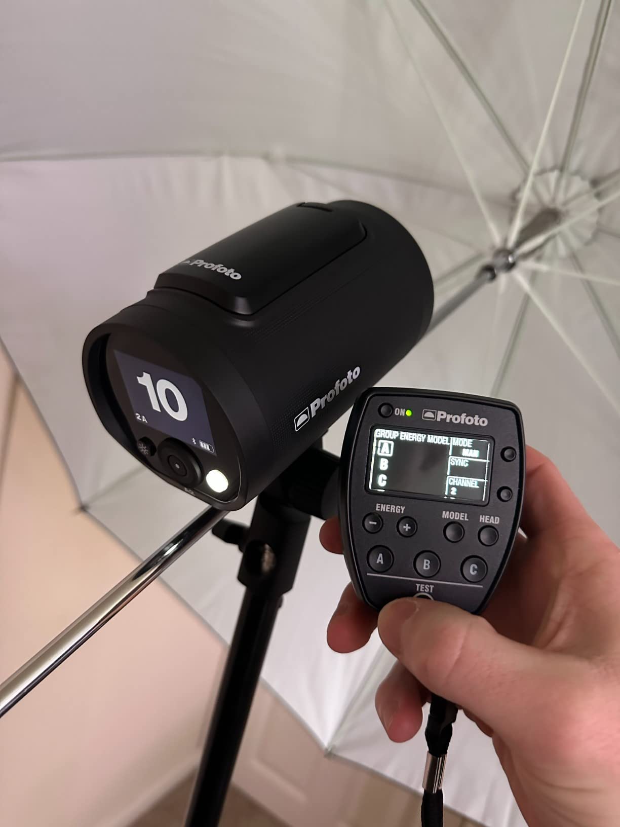 Profoto A2 Monolight | 100Ws monolight with AirX and 0.05-1.3s recycling for photography, studio shoots and travel customer photo 1