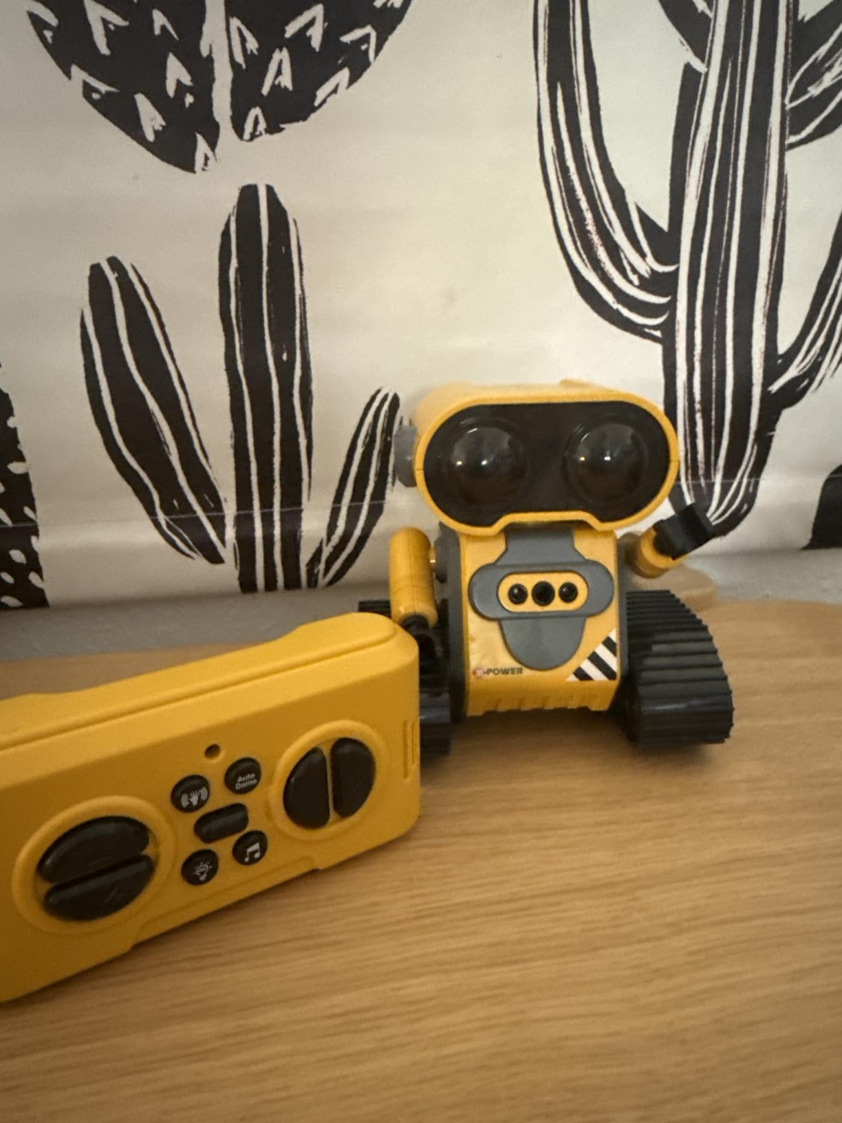 Hamourd Robot Toys for Boys Girls, Rechargeable Remote Control Emo Robots with Auto-Demonstration, Flexible Head & Arms, Dance Moves, Music, Shining LED Eyes for 5+ Years Old Kids customer photo 2