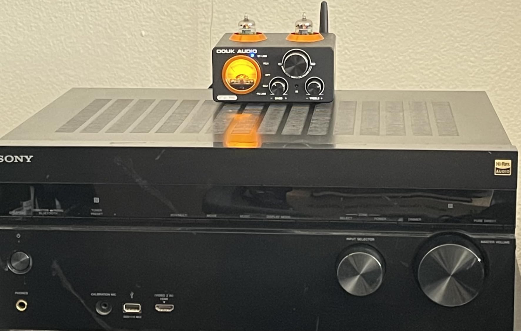Douk Audio ST-01 PRO 200W Bluetooth Amplifier, 2 Channel Vacuum Tube Power Amp with USB DAC/Coaxial Optical Inputs/VU Meter/Treble Bass Control for Home Theater/Stereo Speakers (Upgrade Version) customer photo 1