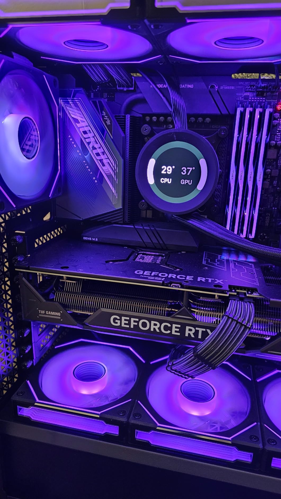 Intel Core i9-13900K Desktop Processor 24 cores (8 P-cores + 16 E-cores) up to 5.8 GHz customer photo 2