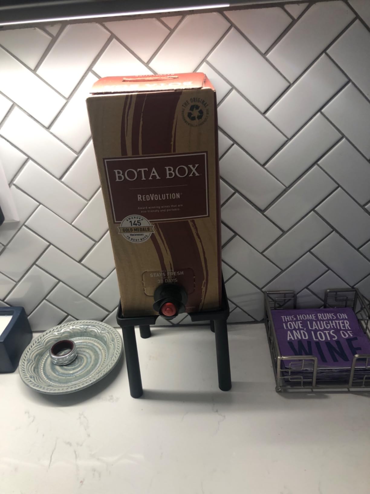 IMPRESA Boxed Wine Dispenser Stand - 3L Capacity, 5.5
