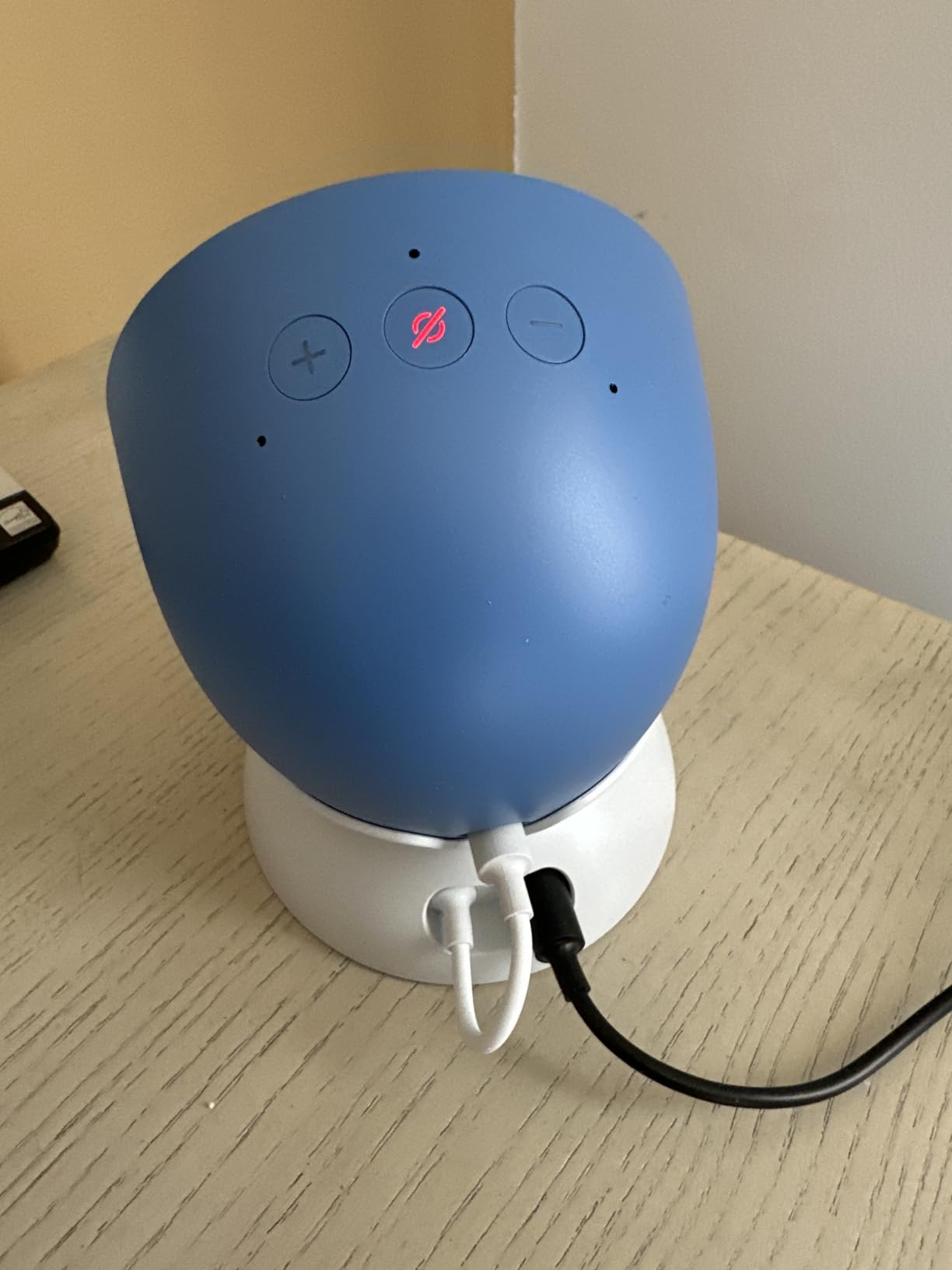 Echo Spot (newest model), Great for nightstands, offices and kitchens, Smart alarm clock, Designed for Alexa+, Ocean Blue customer photo 1