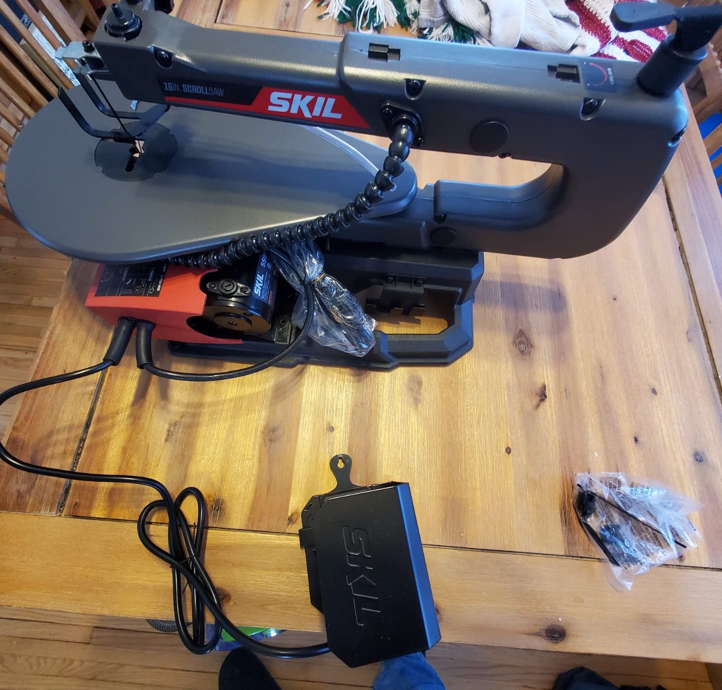 SKIL 1.2 Amp 16 in. Variable Speed Scroll Saw with LED Work Light for Woodworking - SS9503-00 customer photo 2