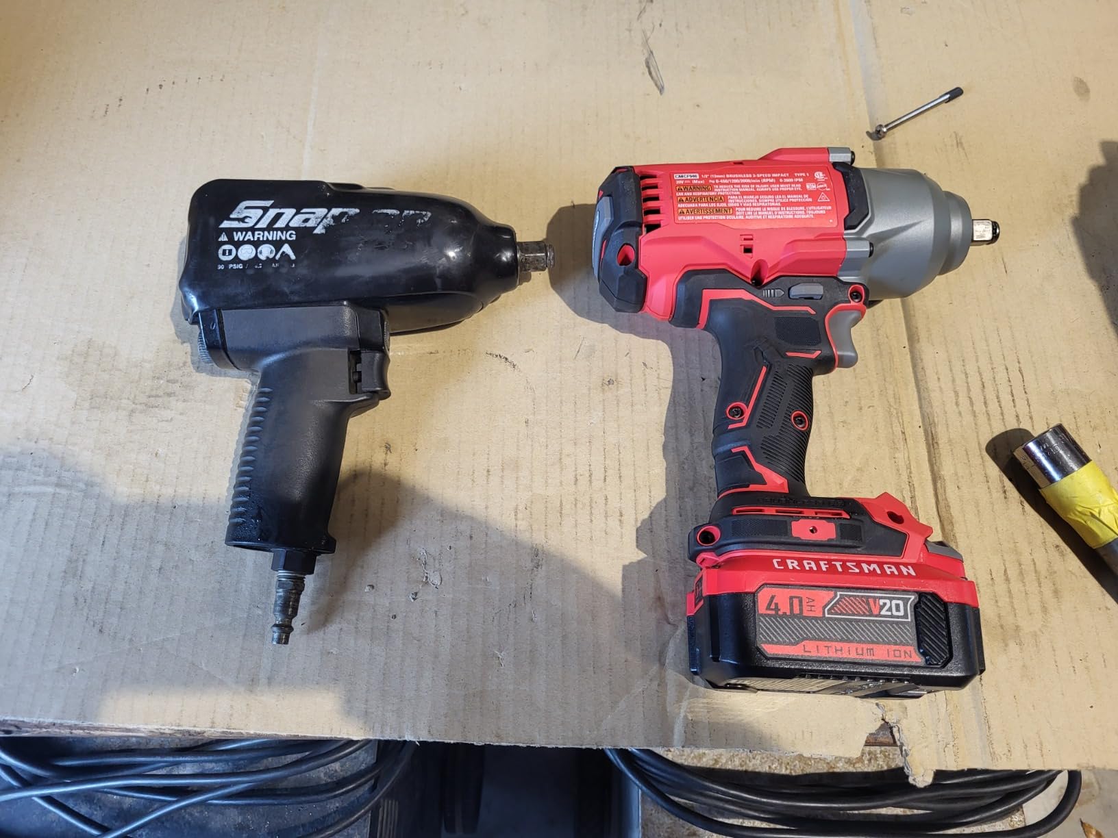 CRAFTSMAN V20 RP Impact Wrench, Cordless, Brushless, High Torque, 1/2 Inch, 4Ah Battery and Charger Included (CMCF940M1) customer photo 1