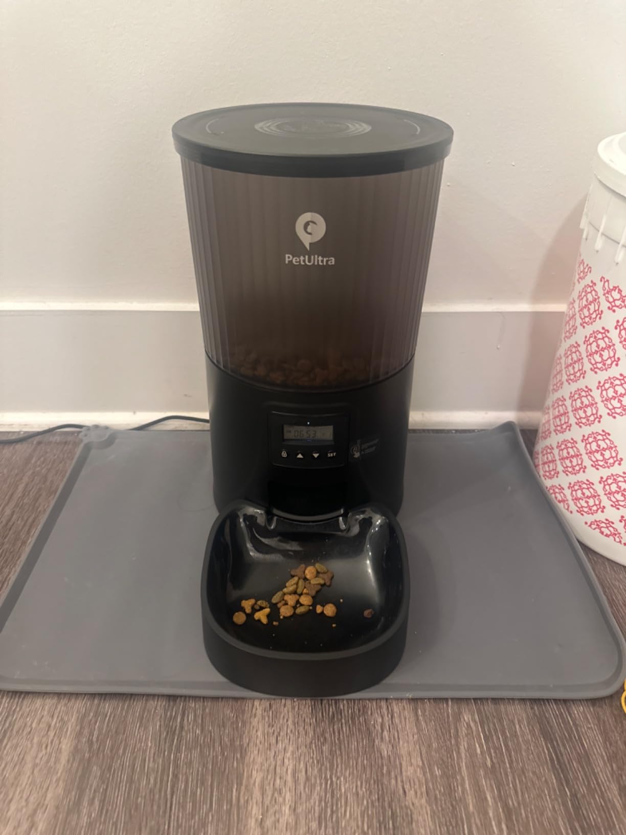 PETULTRA Automatic Cat Feeder: 4L Timed Cats Food Dispenser Programmable | Easy to Set, Dual Power, Precise Portion, Auto Pet Feeder with Desiccant Bag, Detachable Washable for Cats and Small Dog customer photo 1