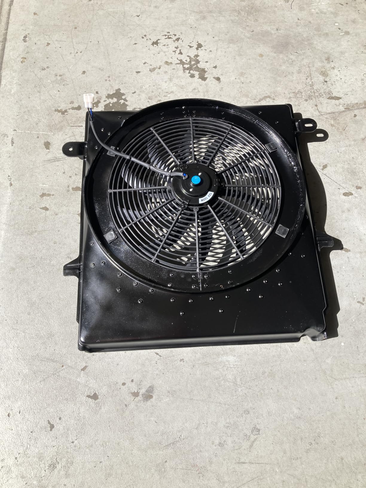 16 inch Electric Radiator Fan with Thermostat Wiring Switch Relay Kit | 3000 CFM 10 Blades Electric Fan Automotive Black customer photo 2
