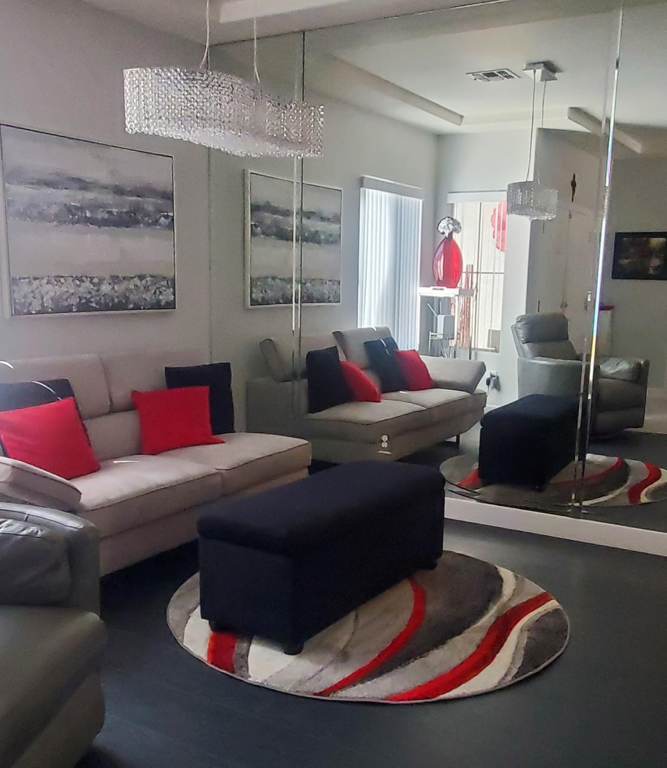 SAFAVIEH Area Rug 8x10 - Hollywood Collection - Large - Grey & Red, Mid-Century Modern Design, Non-Shedding & Easy Cleaning, Ideal for Living Room, Bedroom, Office, Dining Space (HLW766Q) customer photo 1