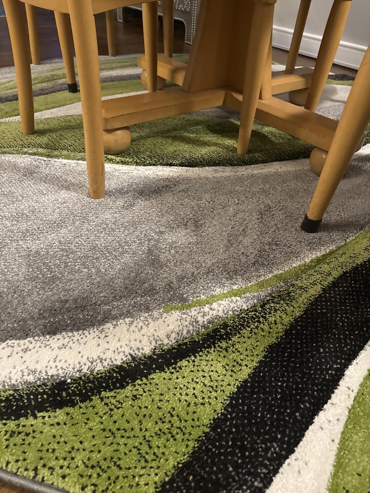 SAFAVIEH Area Rug 8x10 - Hollywood Collection - Large - Grey & Red, Mid-Century Modern Design, Non-Shedding & Easy Cleaning, Ideal for Living Room, Bedroom, Office, Dining Space (HLW766Q) customer photo 2
