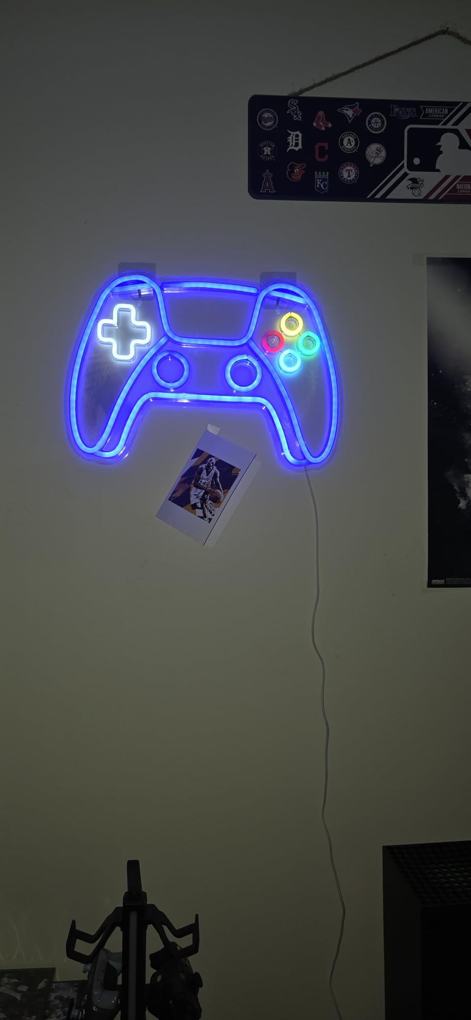 Gamer Neon Sign, Gamepad Shaped LED Neon Sign for Gamer Room Decor, Gaming Neon Sign for Boys Room Decor, Neon Gaming Sign for Gaming Wall Decor, USB Powered Gamer Gifts for Teens, Boys, Kids customer photo 2