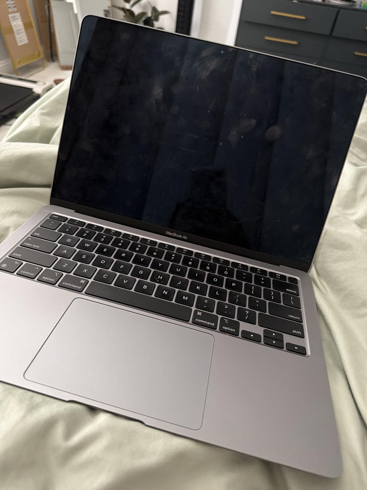 Apple 2022 MacBook Air with Apple M2 Chip, 13-inch, 8GB RAM, 256GB SSD Storage - Space Gray (Renewed) customer photo 1