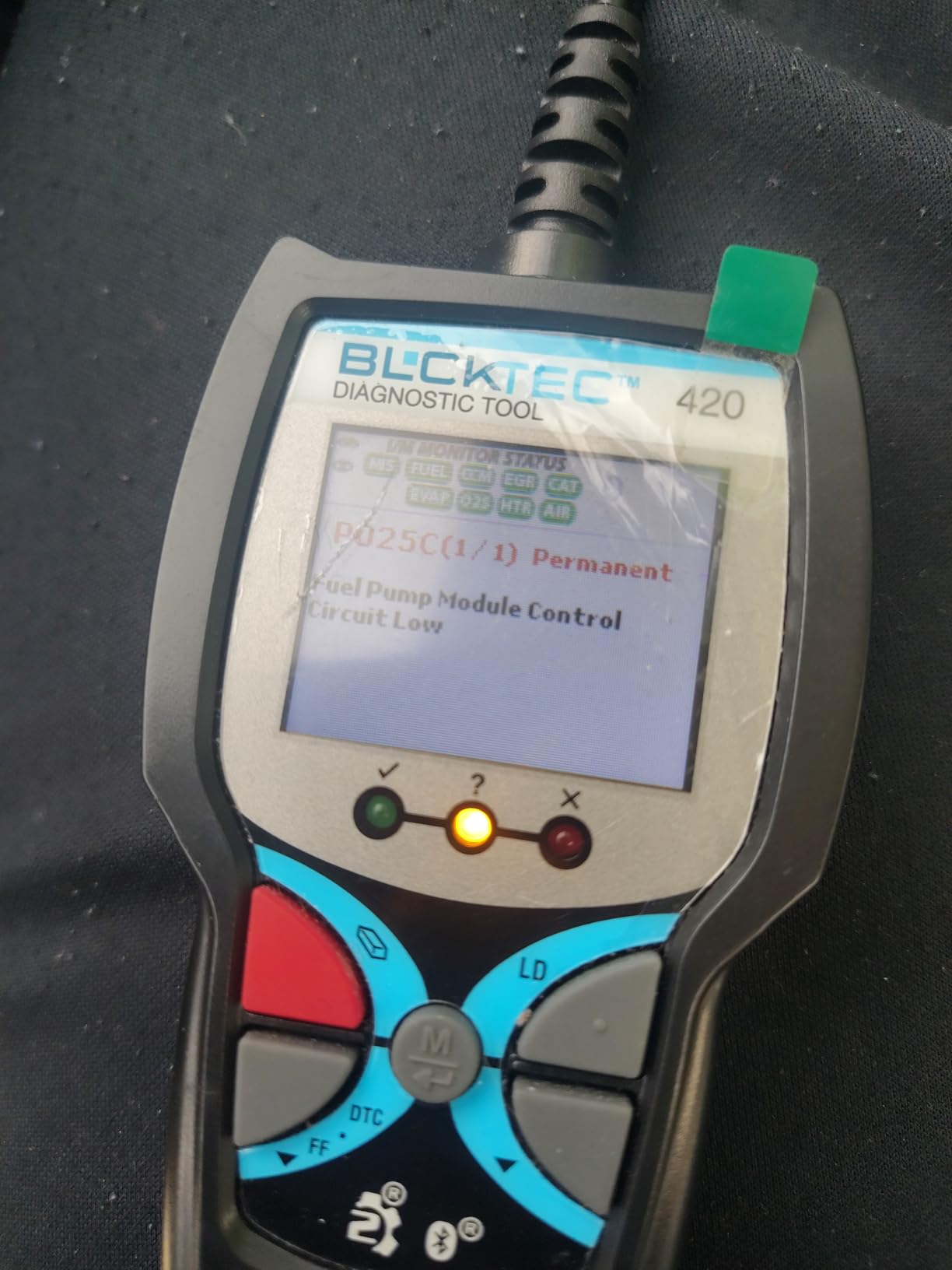 BLCKTEC 420 Bluetooth OBD2 Scanner Diagnostic Tool - Vehicle Code Reader for Car - Clears Check Engine Light - Comes with Premium OBD App On IOS & Android - Works For All Cars 1996 & Newer customer photo 2