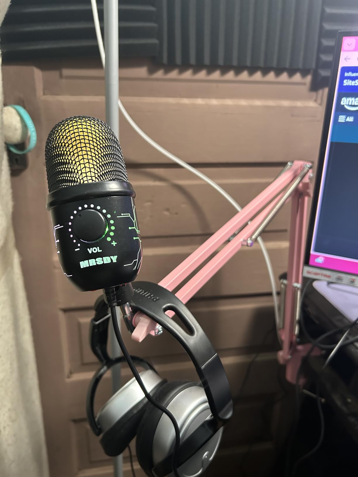 MRSDY USB Gaming Microphone for PC with Noise Reduction, Mute, Gain, RGB | Condenser Mic, Headphone Jack, Suitable for PC, Computer, PS4, PS5, Mac, Streaming, Podcasting, Recording, YouTube, Discord customer photo 1