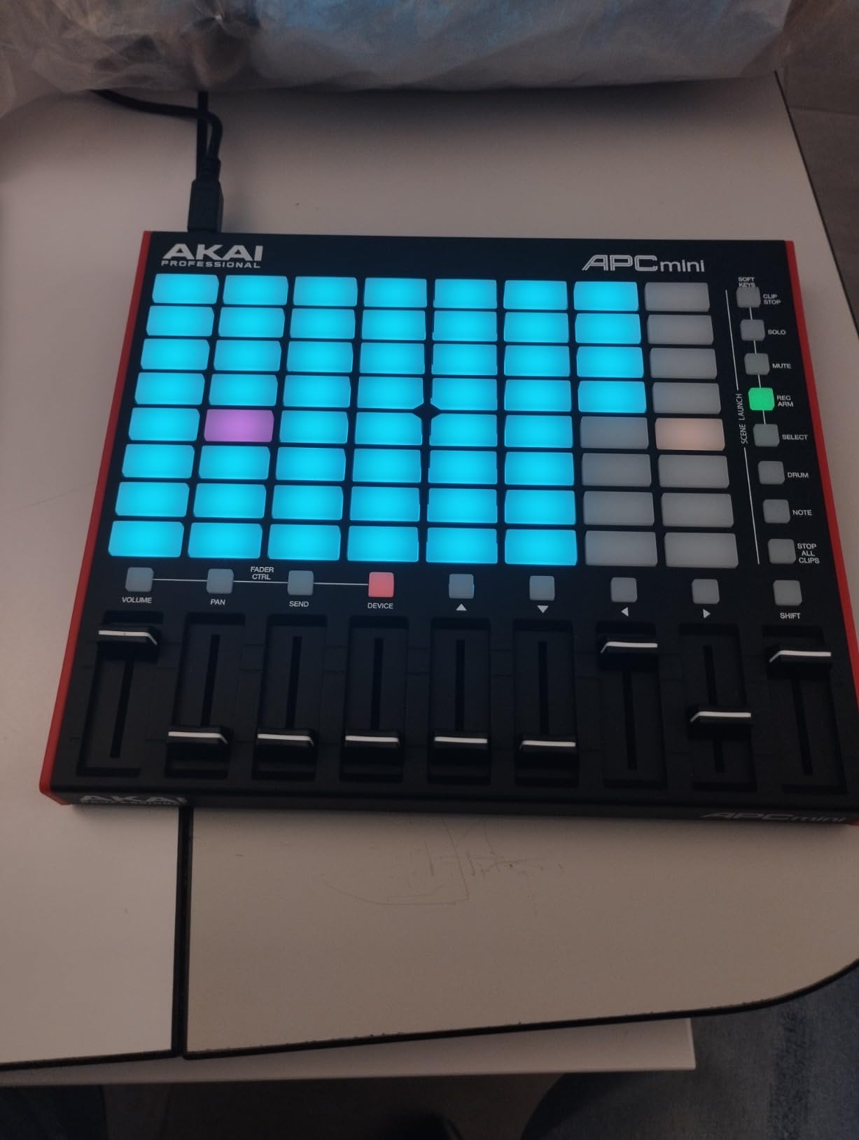 Akai Professional APC Mini MK2 USB MIDI Pad Controller | 64 RGB Pads, 9 Faders, Drum and Note Mode, 1:1 Mapping for Ableton Live, for Live Performance and Music Production customer photo 1