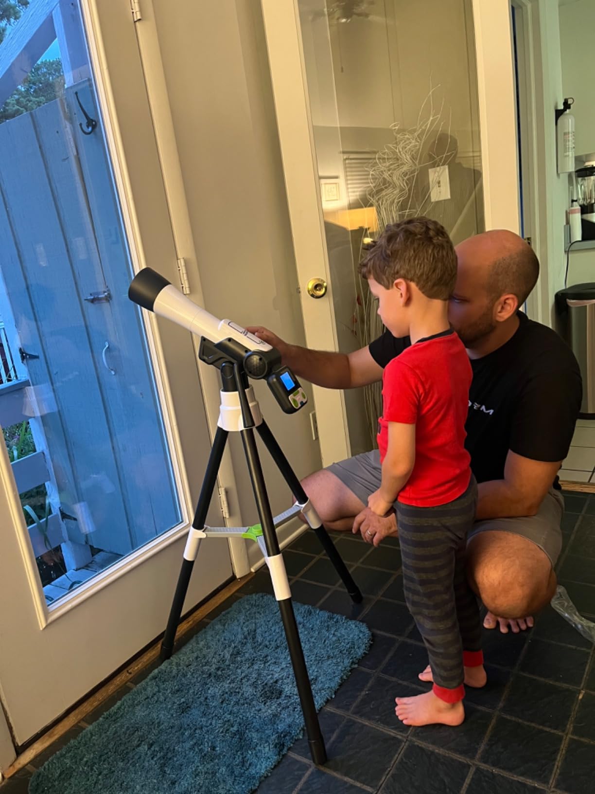 LeapFrog Magic Adventures Telescope customer photo 2