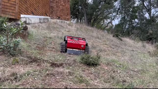 Remote Controlled Lawn Mower | 55° Slope Capability | Hybrid Self-Charging Dual Battery | Brushless Motors | Zero Turn | Adjustable Cutting Deck customer photo 2