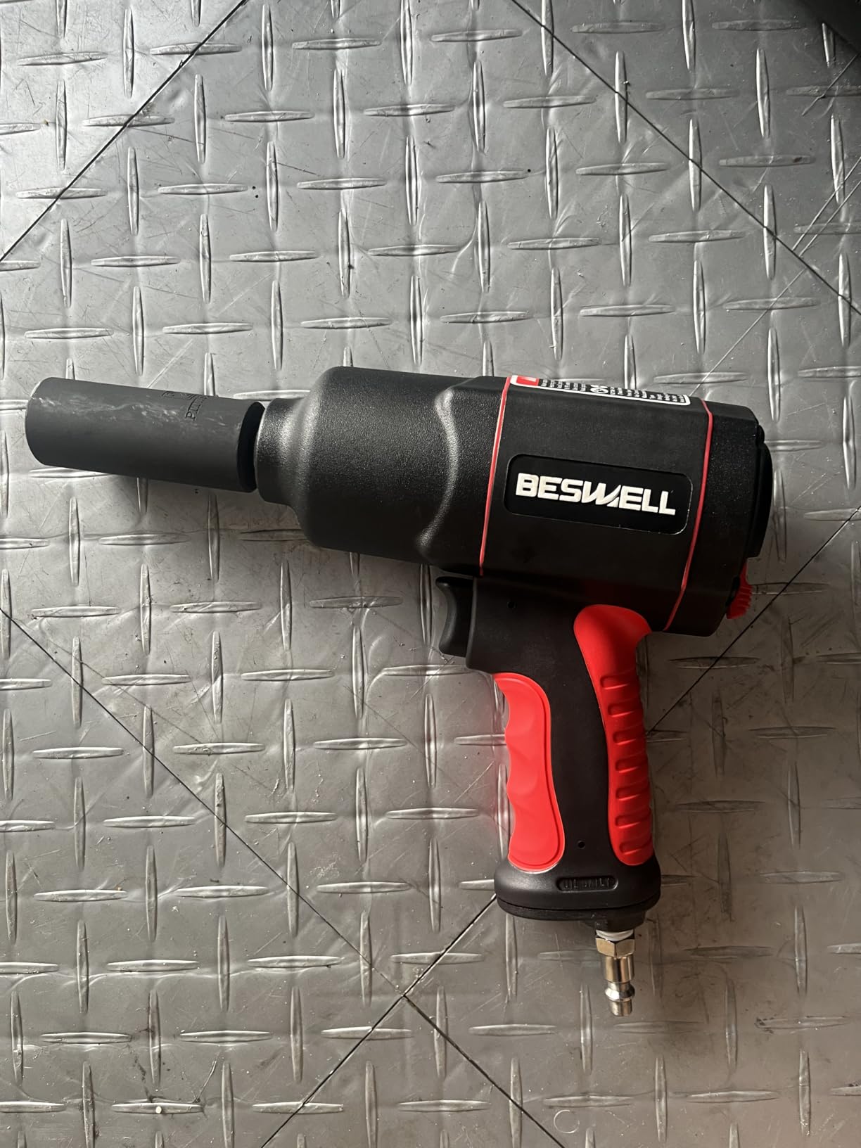 BESWELL BW-112BN 1/2-Inch Air Impact Wrench with 1180 Ft-Lbs Max Torque | FAST & POWERFUL: Twin hammer impact wrench delivers fast, high-torque power for auto repair, tire changes & body shop customer photo 2