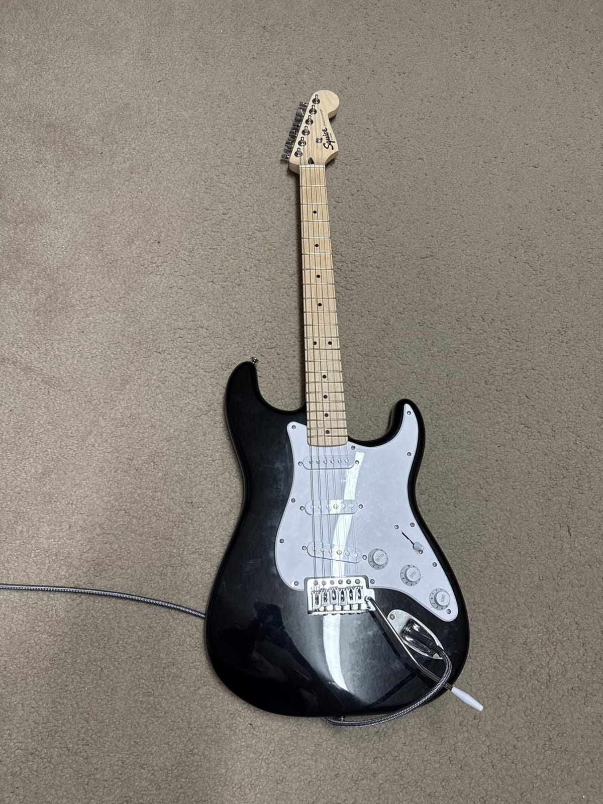 Squier Sonic Stratocaster Electric Guitar Pack, Includes Guitar Amp, Black | Complete starter kit, 10G amp, gig bag, cable, strap, picks included, maple fingerboard, adults and teens customer photo 2