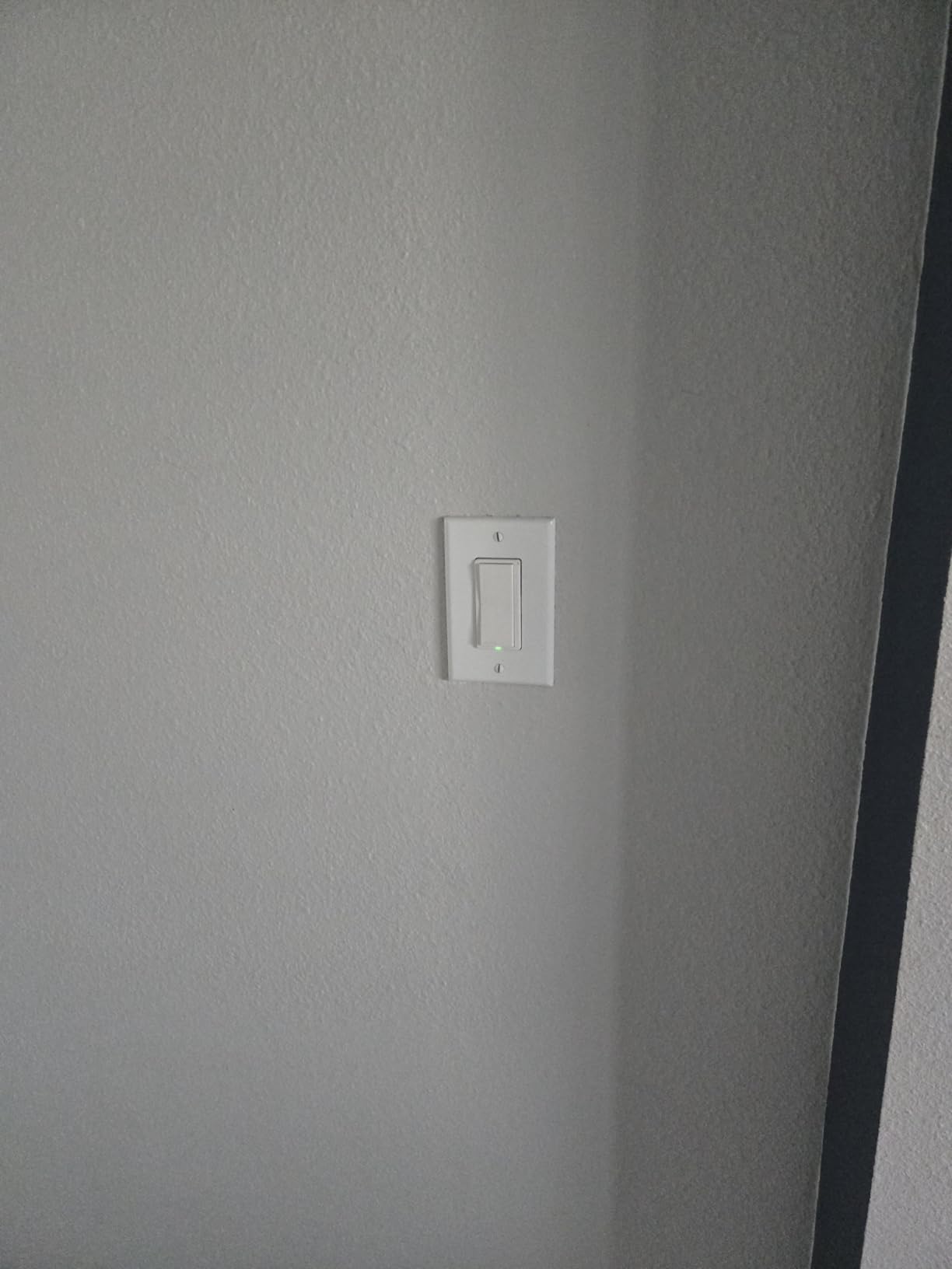 Leviton Decora Smart Switch, Wi-Fi 2nd Gen, Works with Matter, My Leviton, Alexa, Google Assistant, Apple Home customer photo 2