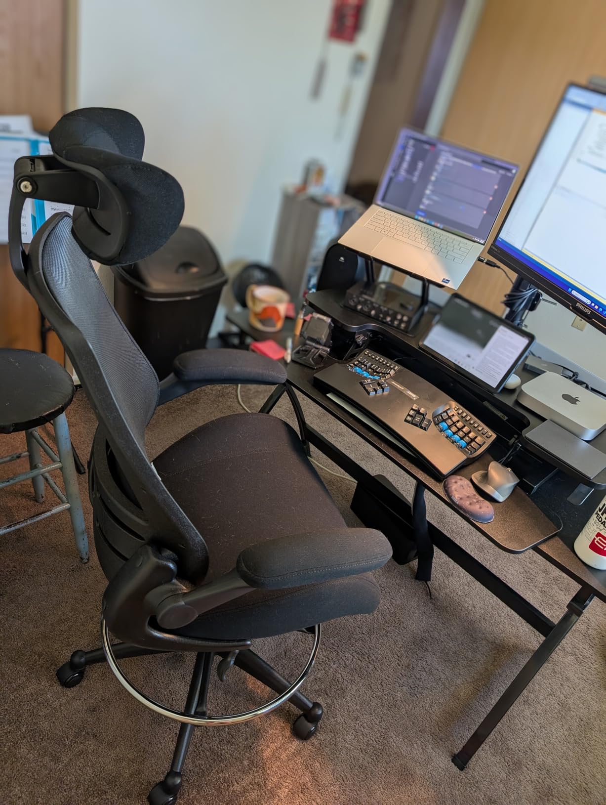 BOLISS Drafting Tall Office Chair 400lbs High Back Standing Desk Chair with Flip-up Armrests, Adjustable Headrest, Molded Foam Seat, Lumbar Cushion, Adjustable Big FootRing customer photo 1