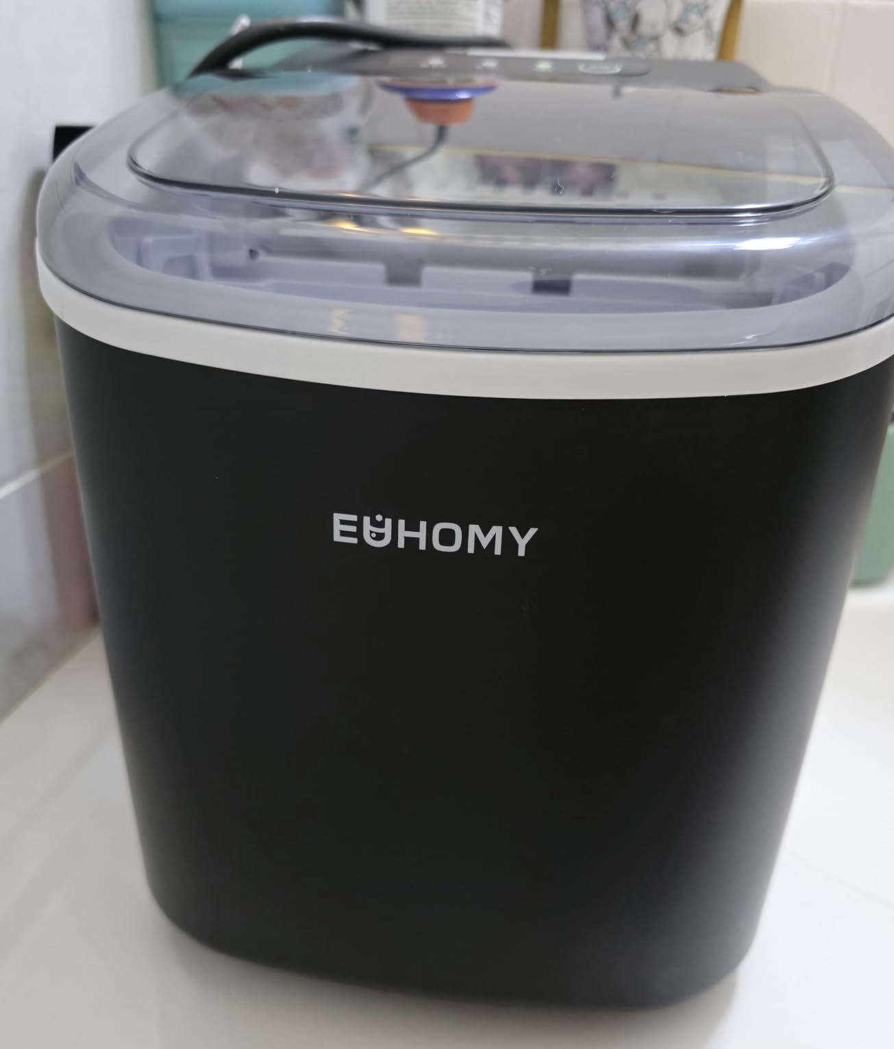 EUHOMY Countertop Ice Maker Machine with Handle, 26lbs in 24Hrs, 9 Ice Cubes Ready in 6 Mins, Auto-Cleaning Portable Ice Maker with Basket and Scoop, for Home/Kitchen/Camping/RV. (Black) customer photo 2