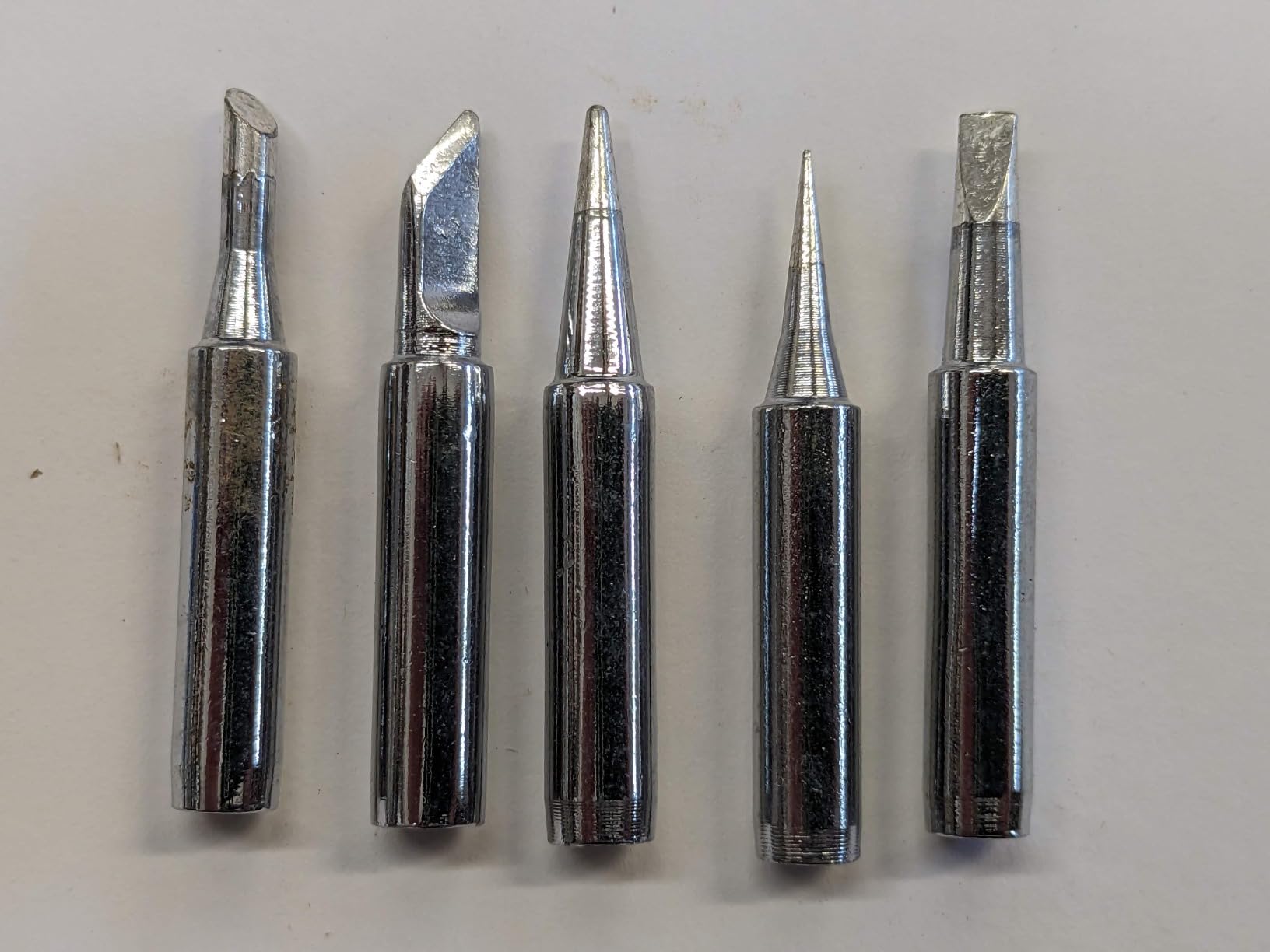 WEP 8786D-I SE Hot Air Soldering Iron Station Kit 2-IN-1 for Rework, Desoldering with Lead-Free Solder Wire, 5 Soldering Tips, 3 Hot Air Nozzles, Tweezers, Desoldering Pump customer photo 1